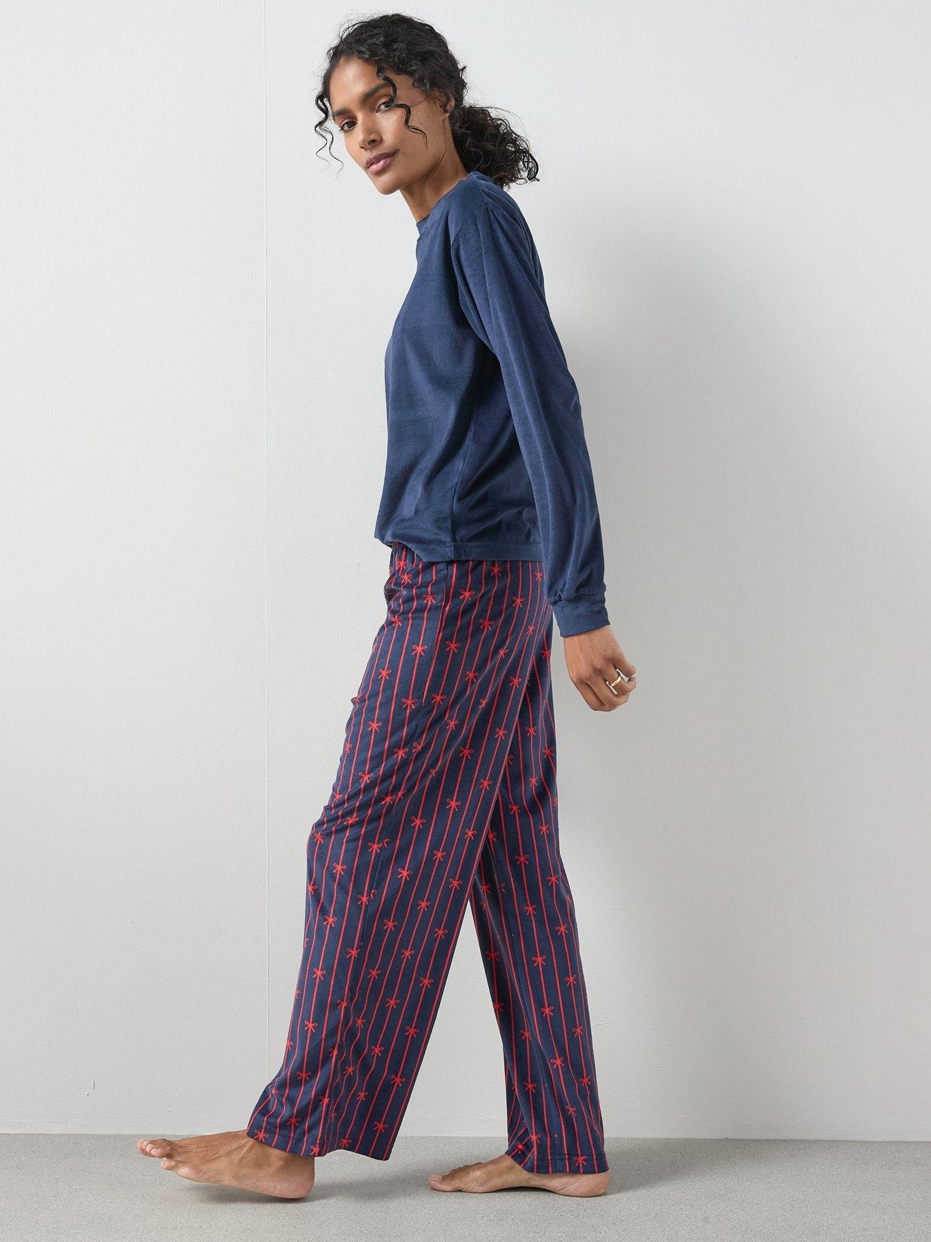 the-very-collection-flock-placement-baby-fleece-top-and-ribbon-print-wide-leg-pj-set-navydetail