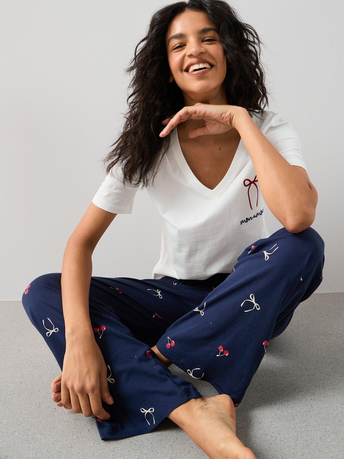 the-very-collection-v-neck-tshirt-bow-wide-leg-pj-set-navydetail