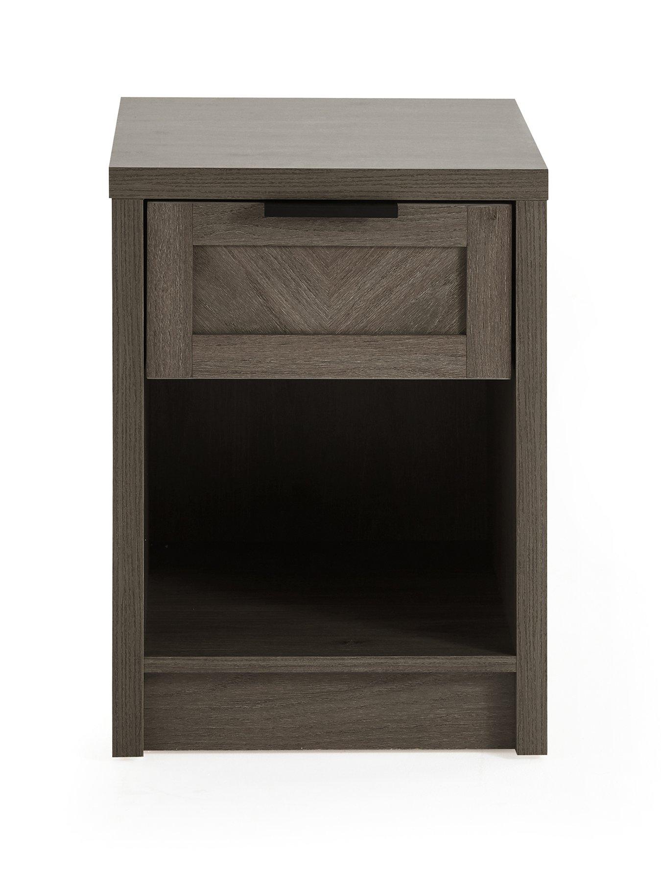 the-very-collection-chevry-side-table-dark-oakstillFront