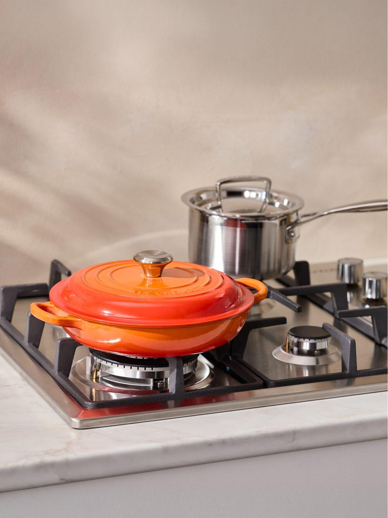 le-creuset-signature-22-cm-shallow-cast-iron-casserole-dish