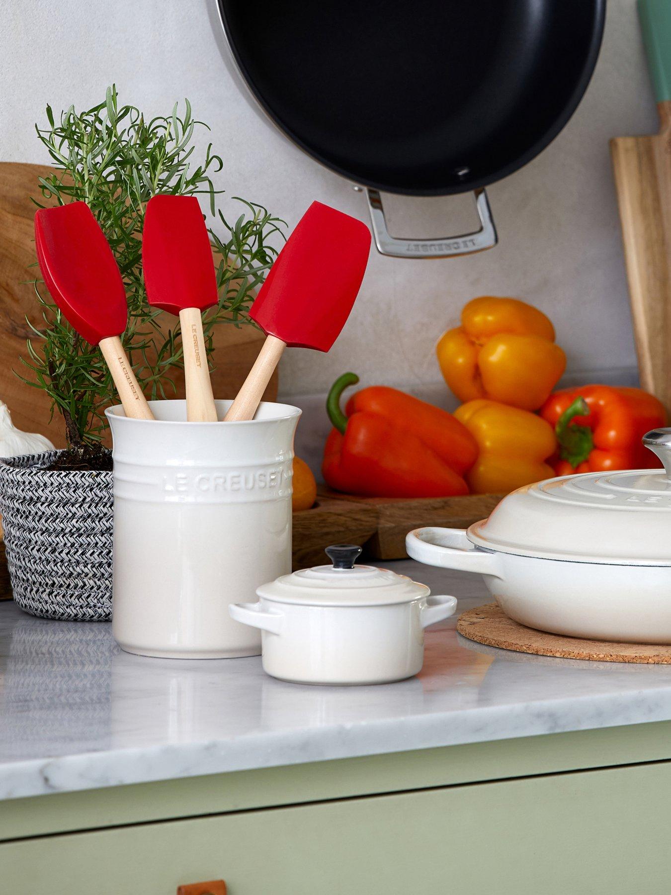 le-creuset-small-utensil-jar