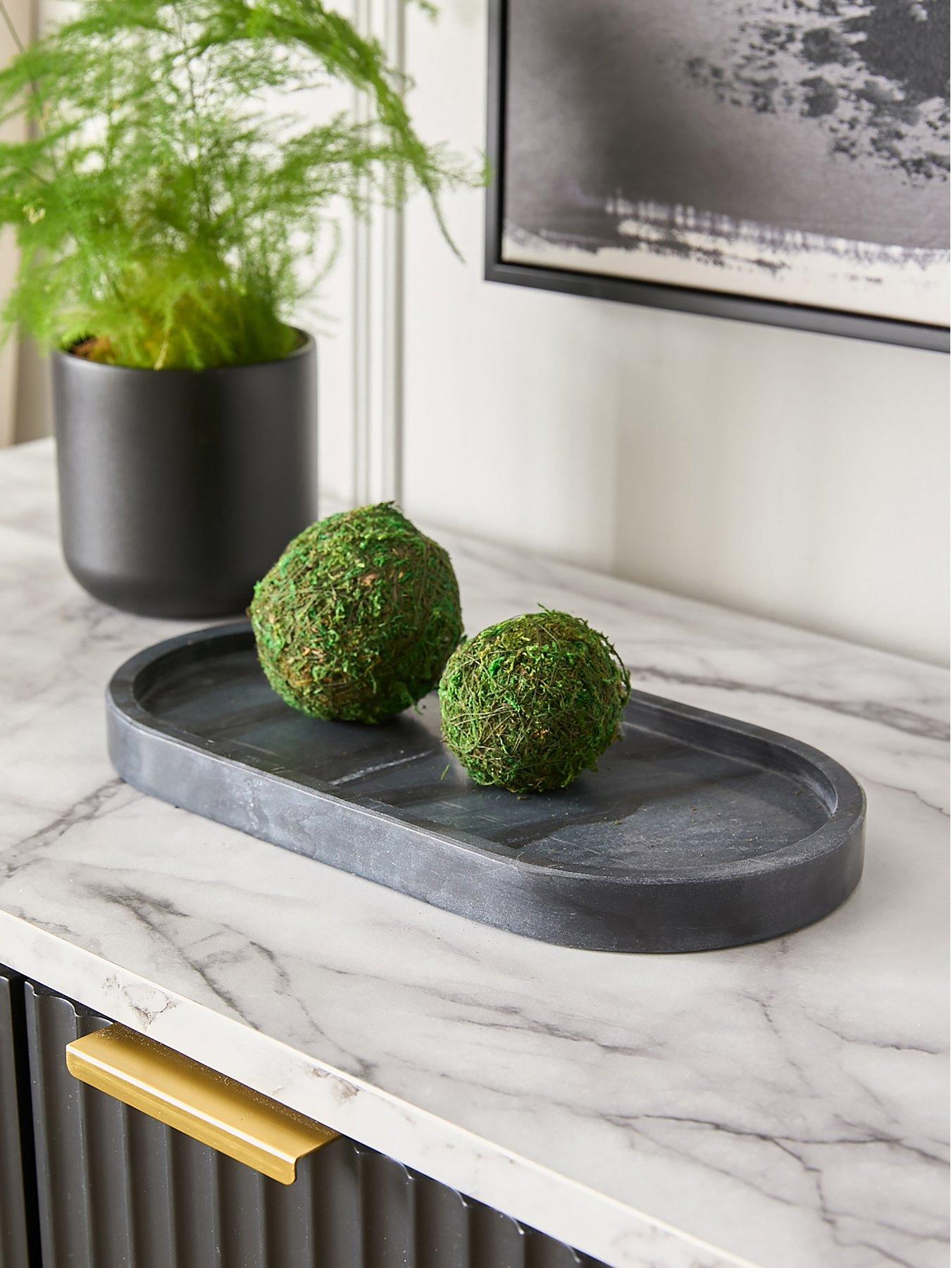the-very-collection-capsule-marble-tray