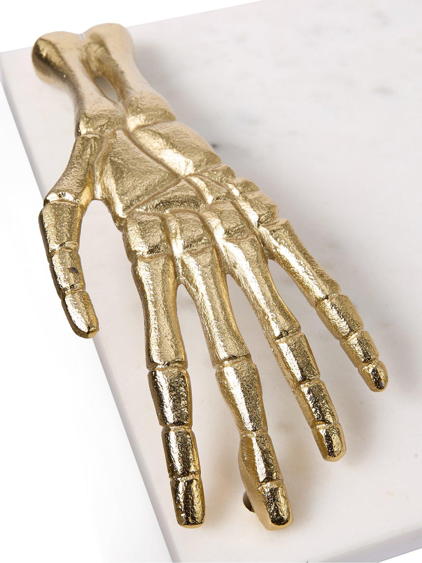 the-very-collection-skeleton-hands-marble-tray-30cmoutfit