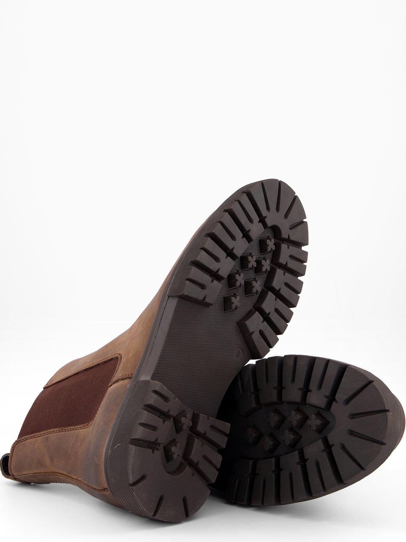 the-very-collection-nobuck-leather-cleated-chelsea-boot-browndetail