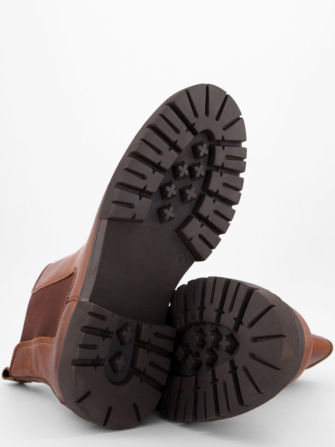 the-very-collection-leather-cleated-chelsea-boots-browndetail