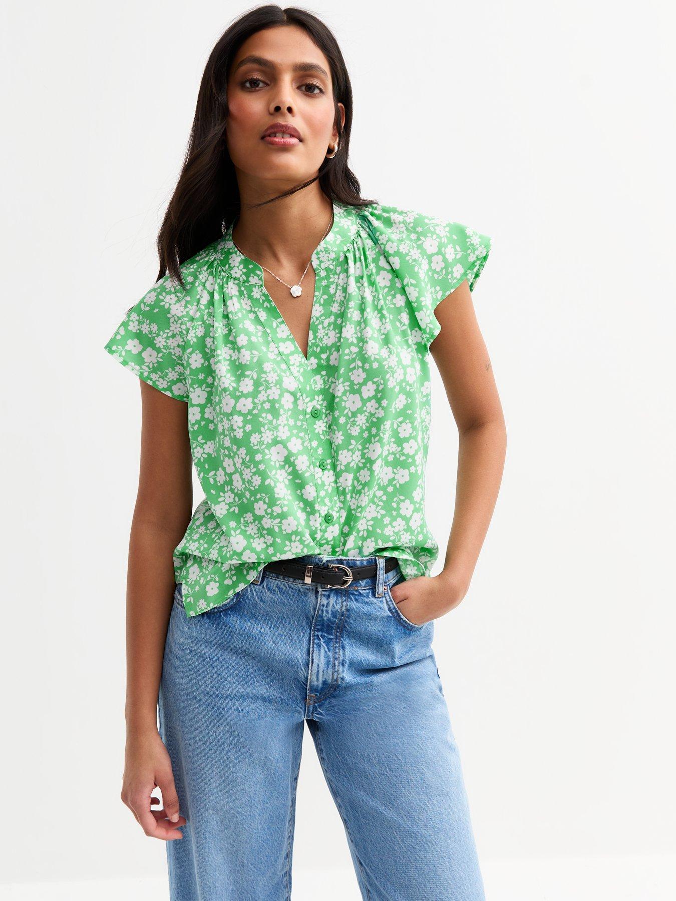 Image of New Look Green Floral Print Flutter Sleeve Top