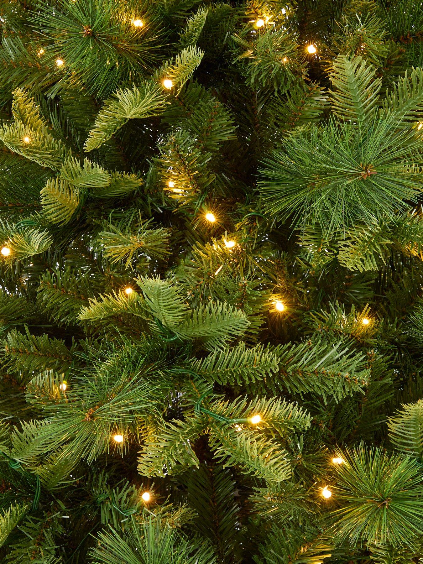 very-home-7ft-aspen-pre-lit-christmas-tree-with-dual-colour-twinkle-lightsdetail