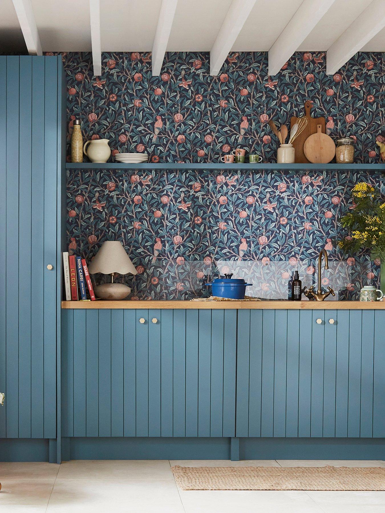 william-morris-at-home-william-morris-bird-pomegranate-navy-blue-wallpaper