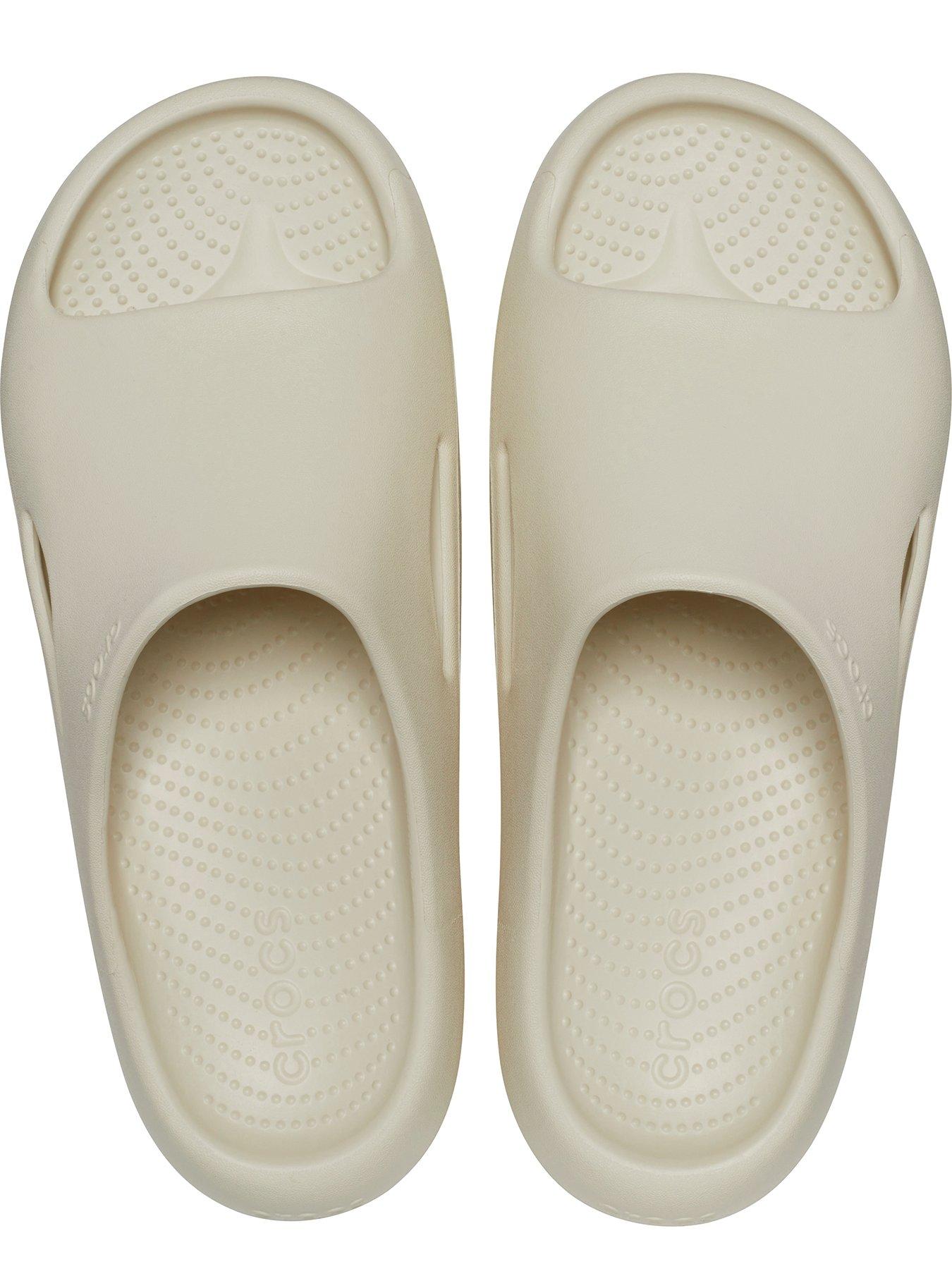 crocs-mens-mellow-recovery-slidenbsp--naturaloutfit