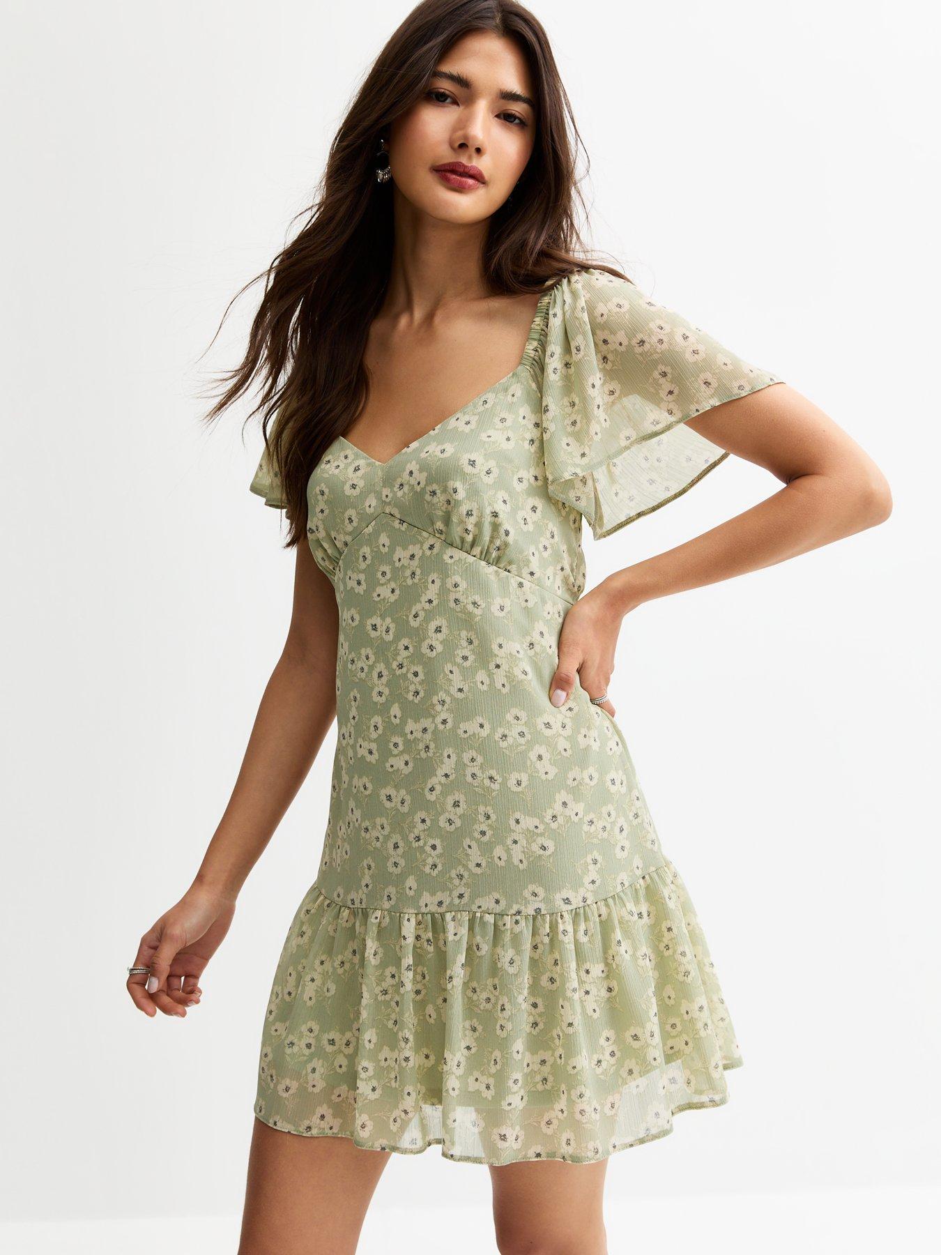 Image of New Look Green Daisy Print Tiered Hem Chiffon Mini Dress