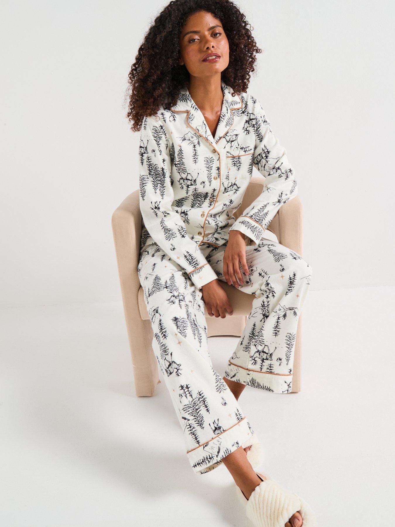 Image 6 of 7 of The Very Collection Womens Family Christmas Pyjama Winter Wonderland Woven Revere Set - White