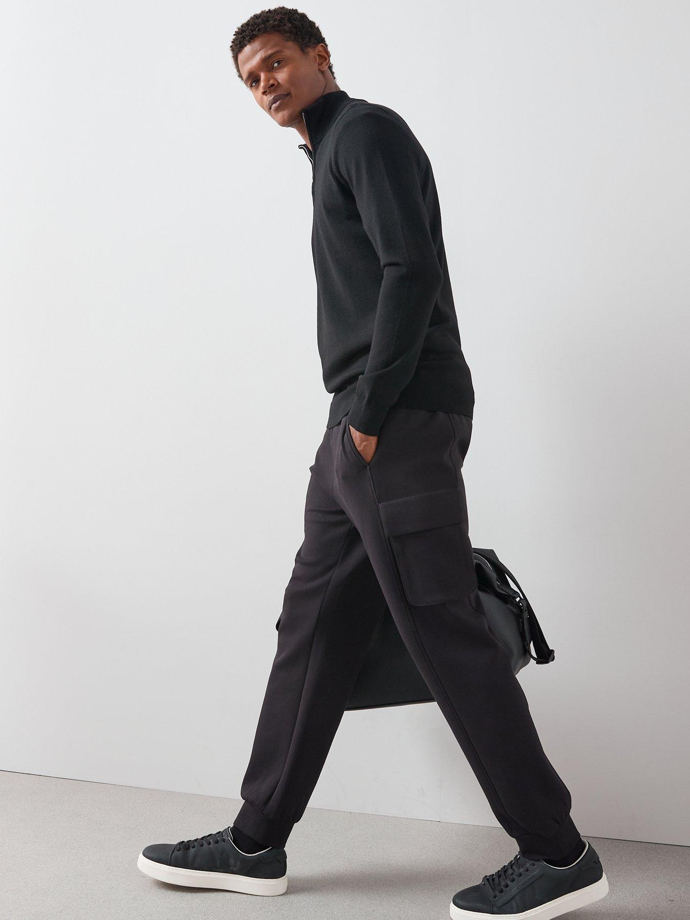 the-very-collection-cotton-rich-cargo-joggers-blackdetail
