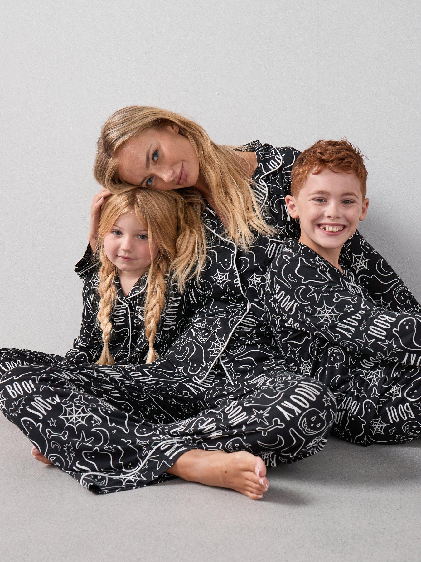 the-very-collection-womens-family-halloween-jersey-pyjama-set-black