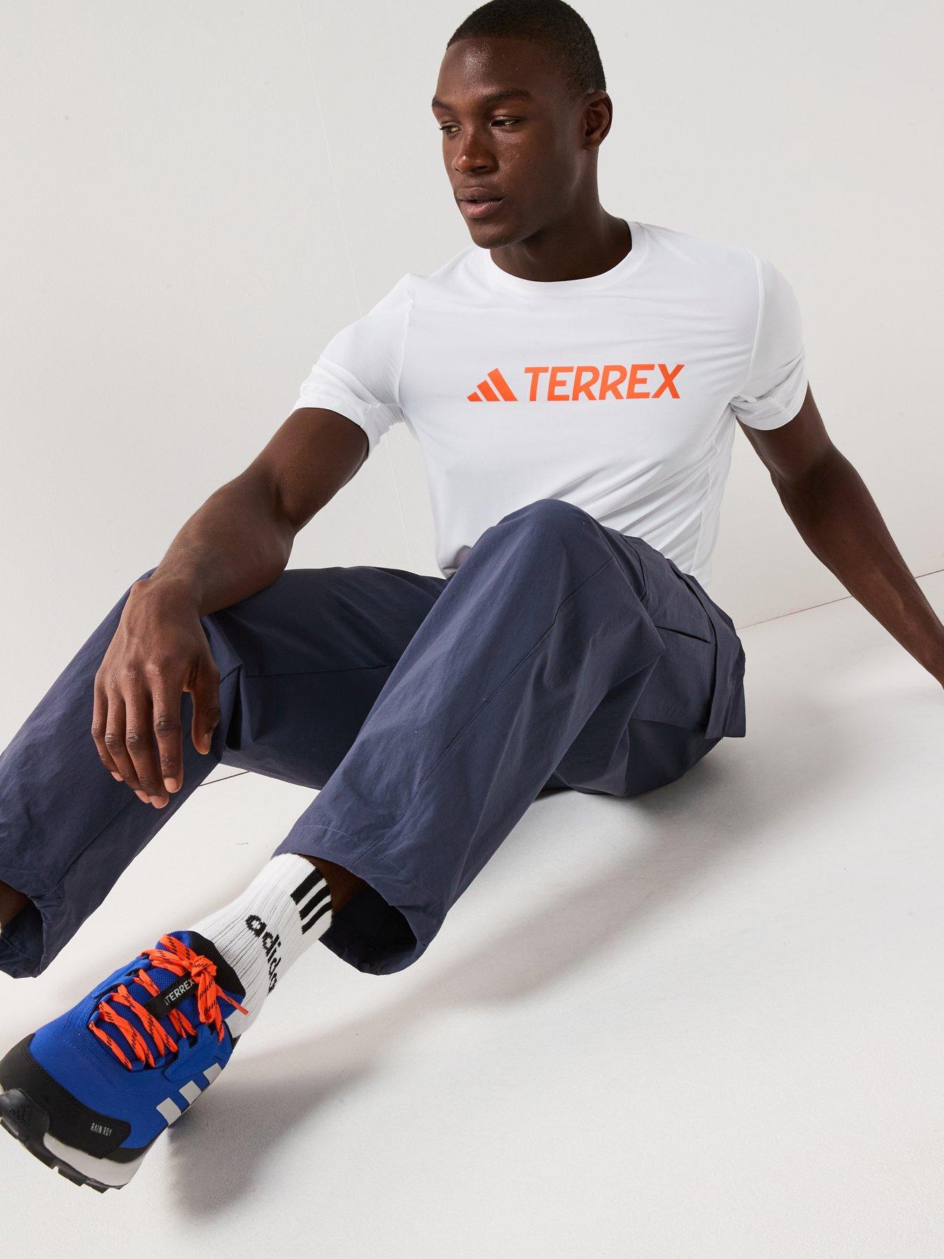 adidas-terrex-mens-outdoor-xploric-cargo-joggers-navyoutfit