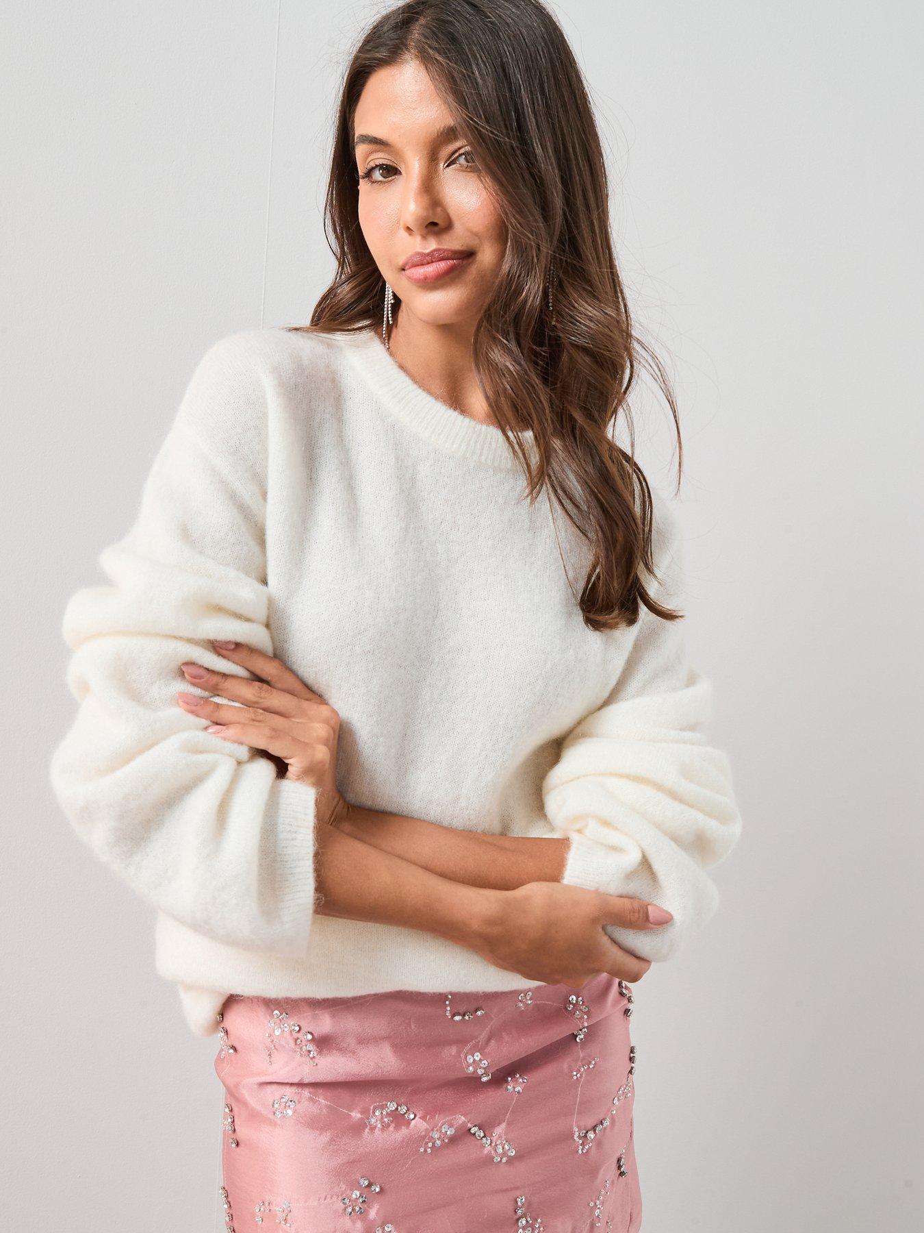 the-very-collection-mohair-wool-blend-crew-neck-jumper-ivoryoutfit