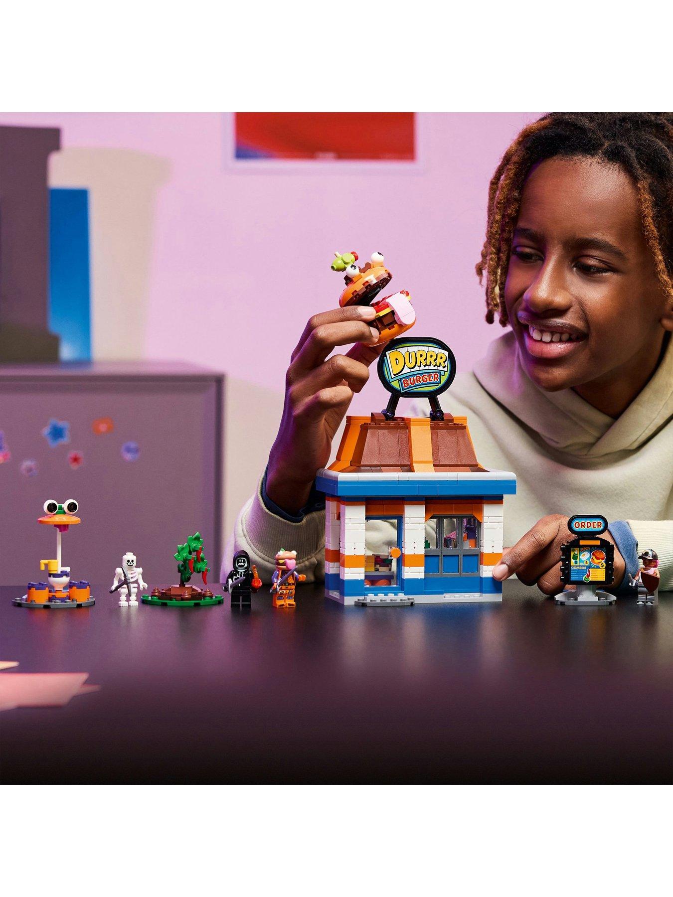 Image 6 of 8 of LEGO Fortnite Durrr Burger Restaurant Toy 77076