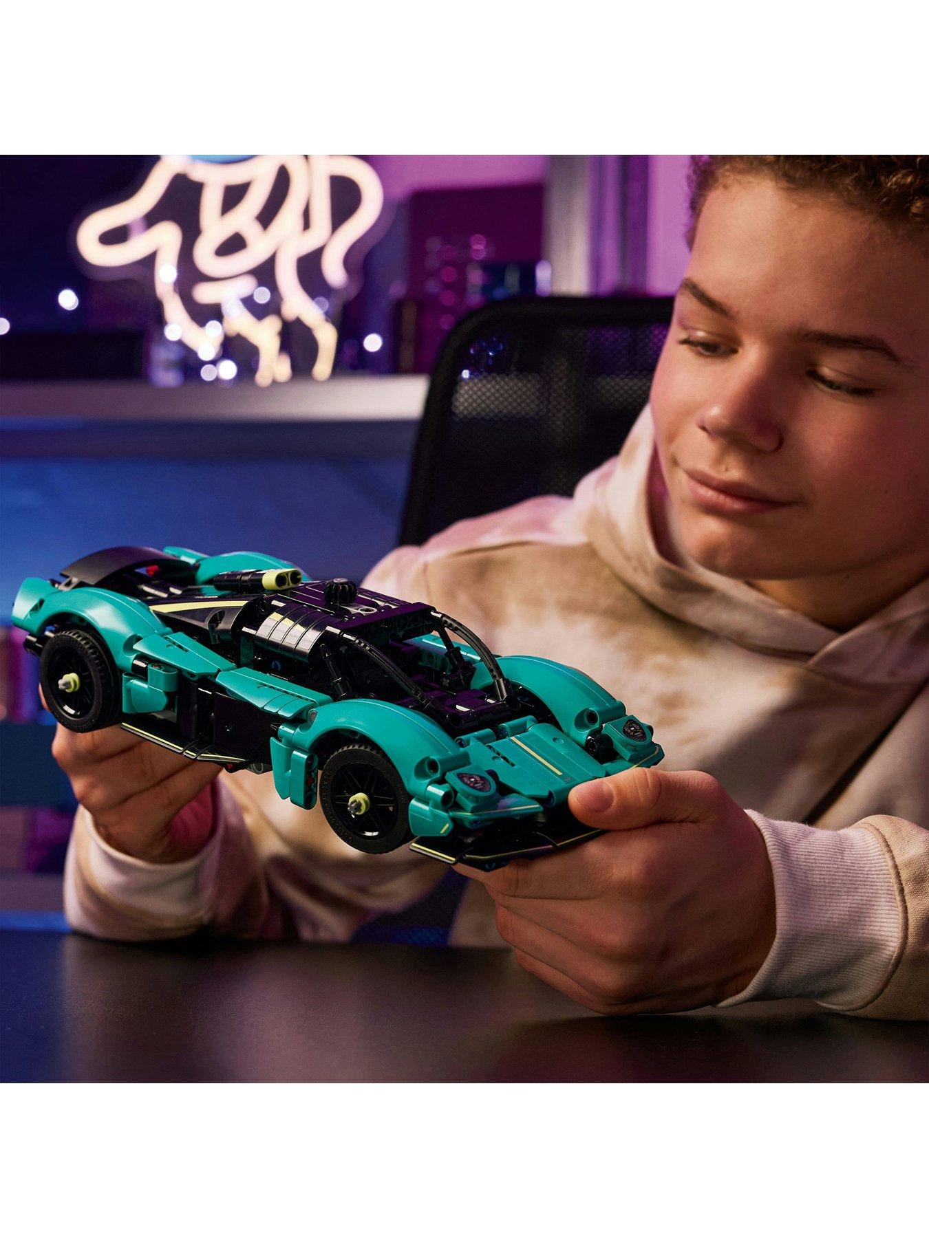 Image 6 of 8 of LEGO Technic Aston Martin Valkyrie Buildable Car Model Kit 42208