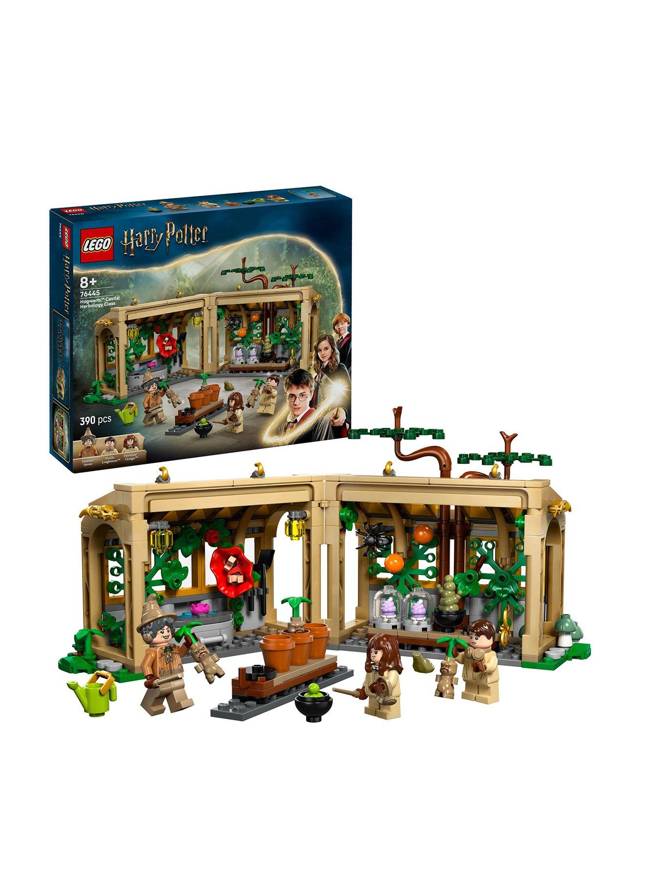 Image of LEGO Harry Potter Hogwarts Castle: Herbology Class 76445