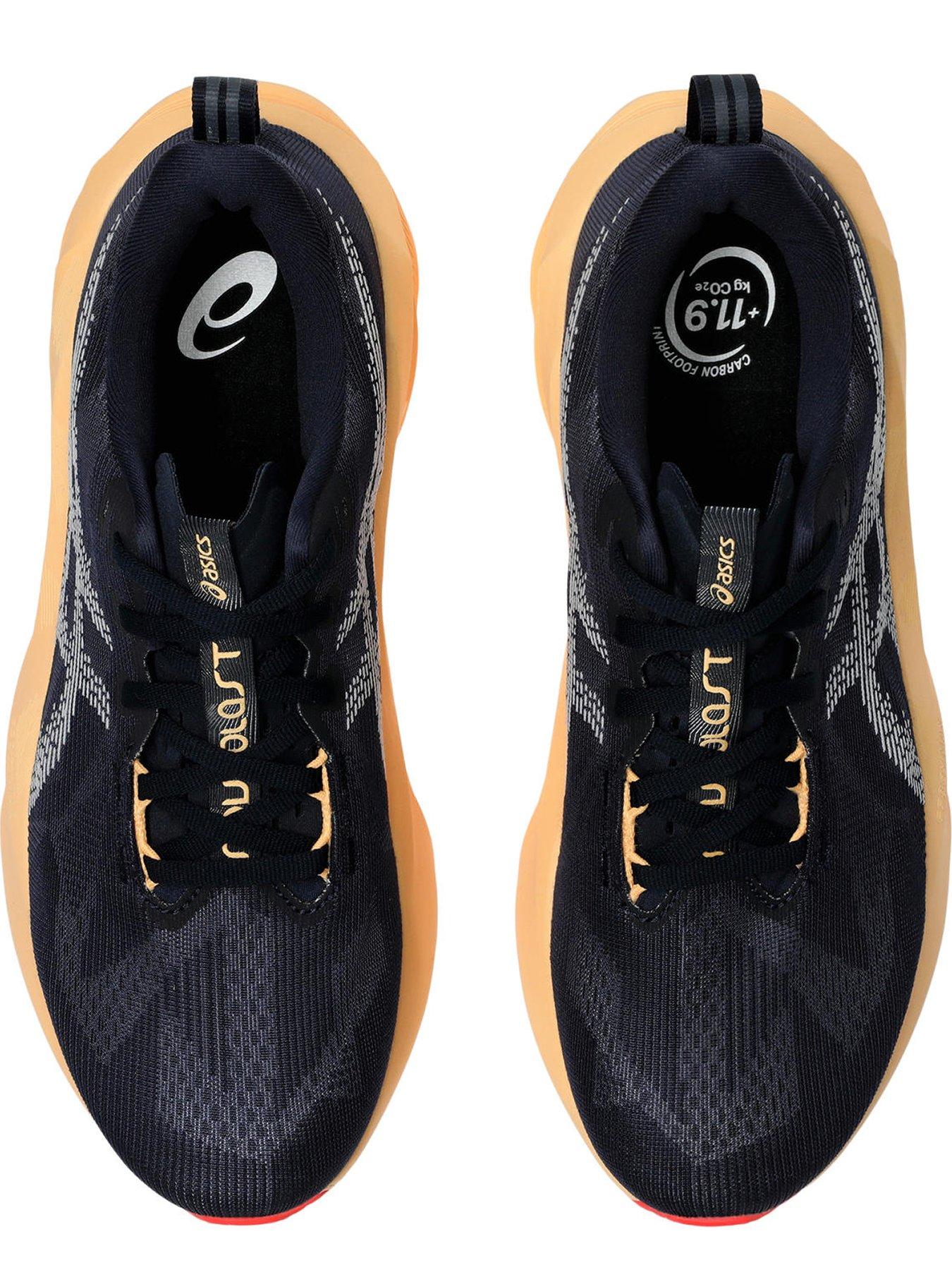 asics-mens-running-novablast-5-trainers-navyoutfit