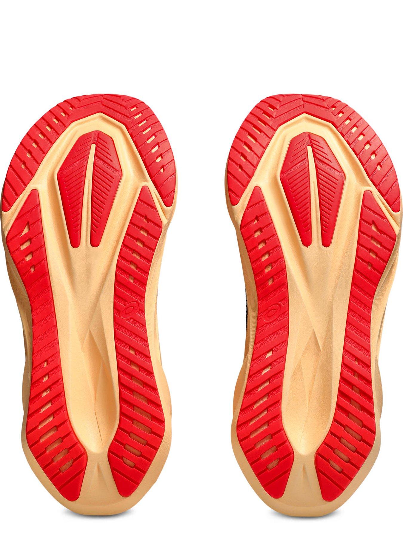 asics-mens-running-novablast-5-trainers-navydetail