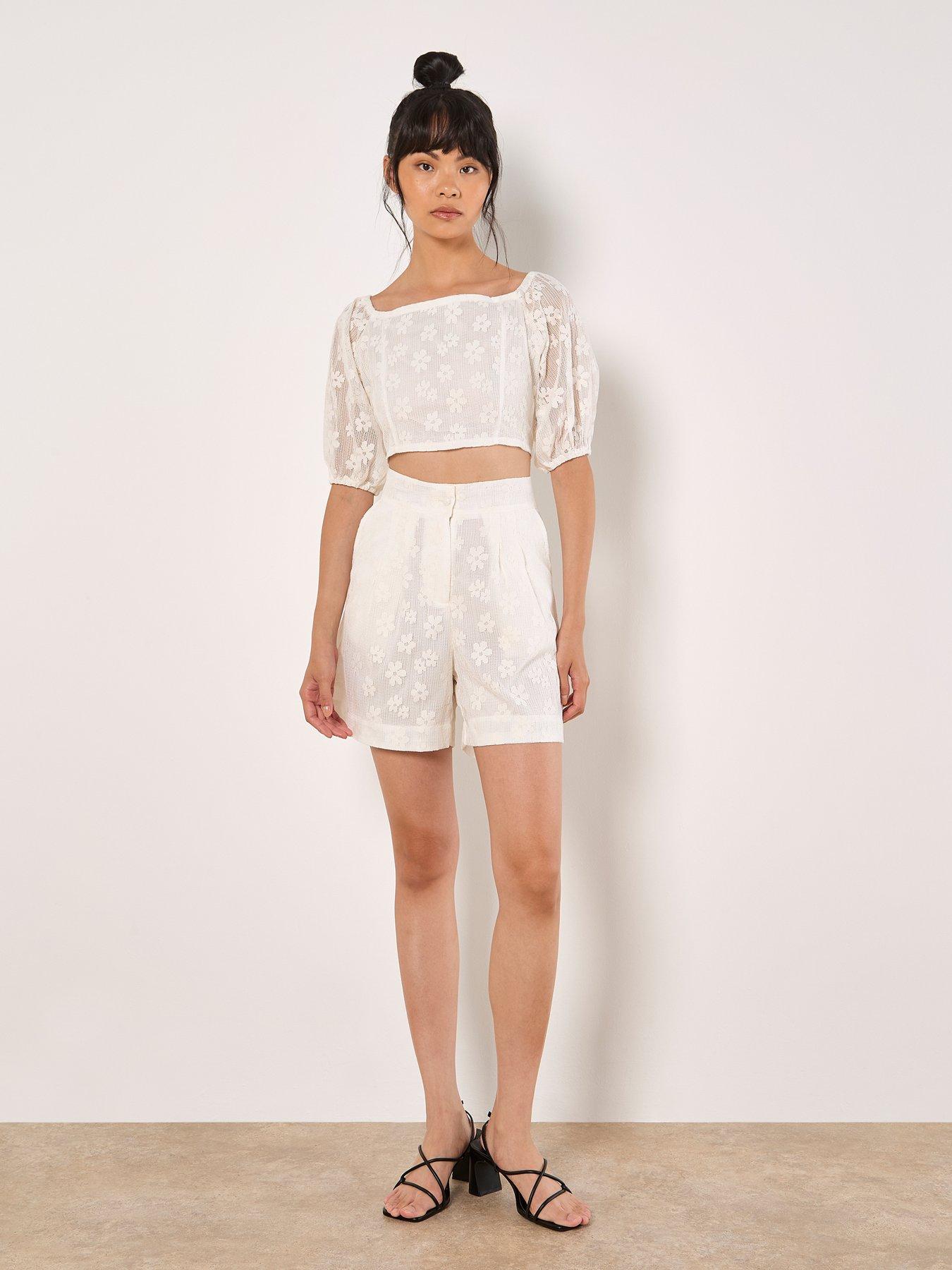apricot-apricot-daisy-mesh-shortsback