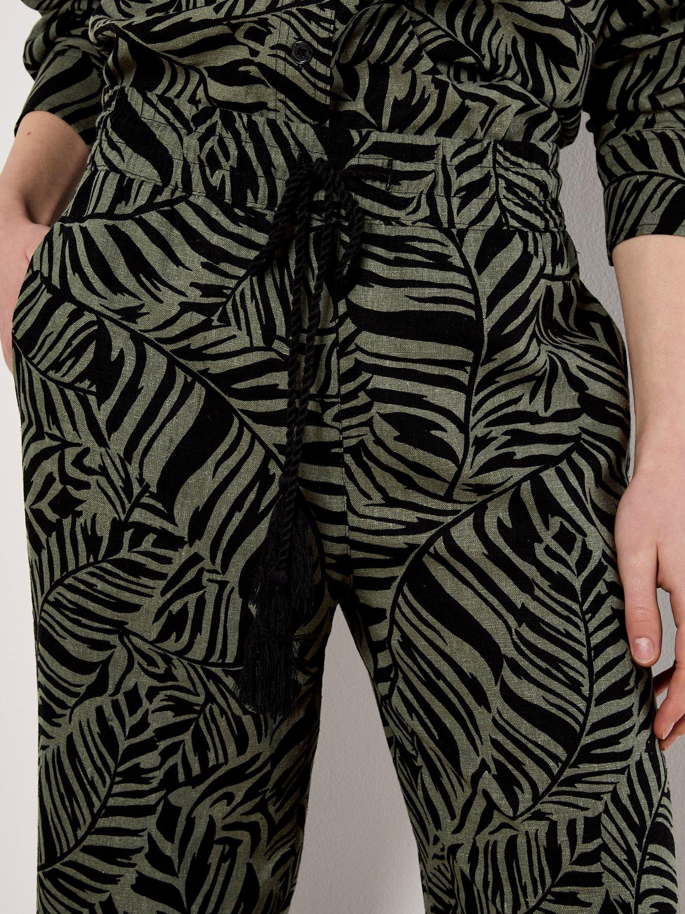 apricot-bold-leaf-abstract-trouseroutfit