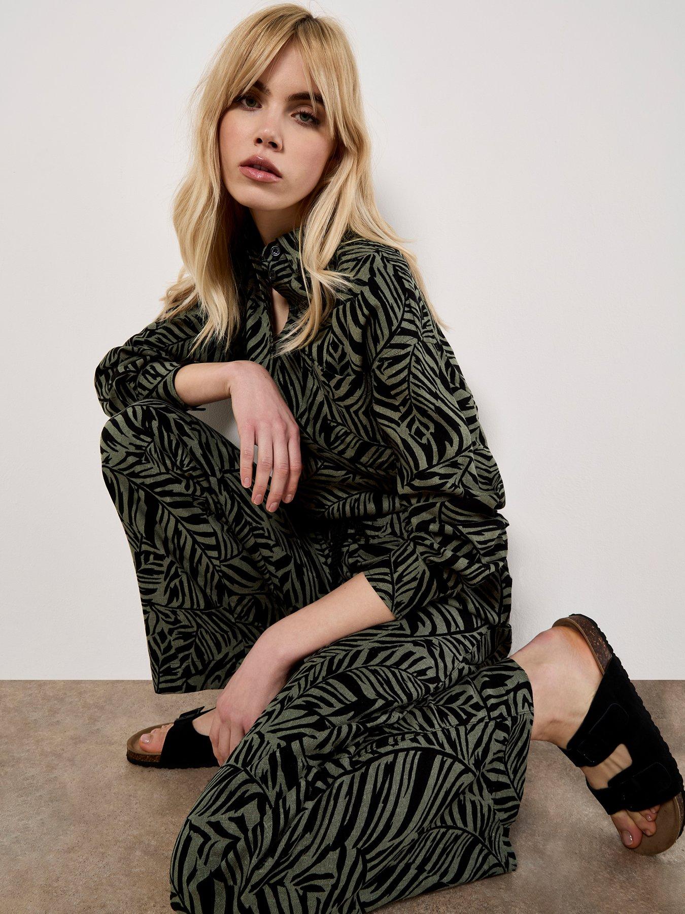 Image 5 of 5 of Apricot Bold Leaf Abstract Trouser