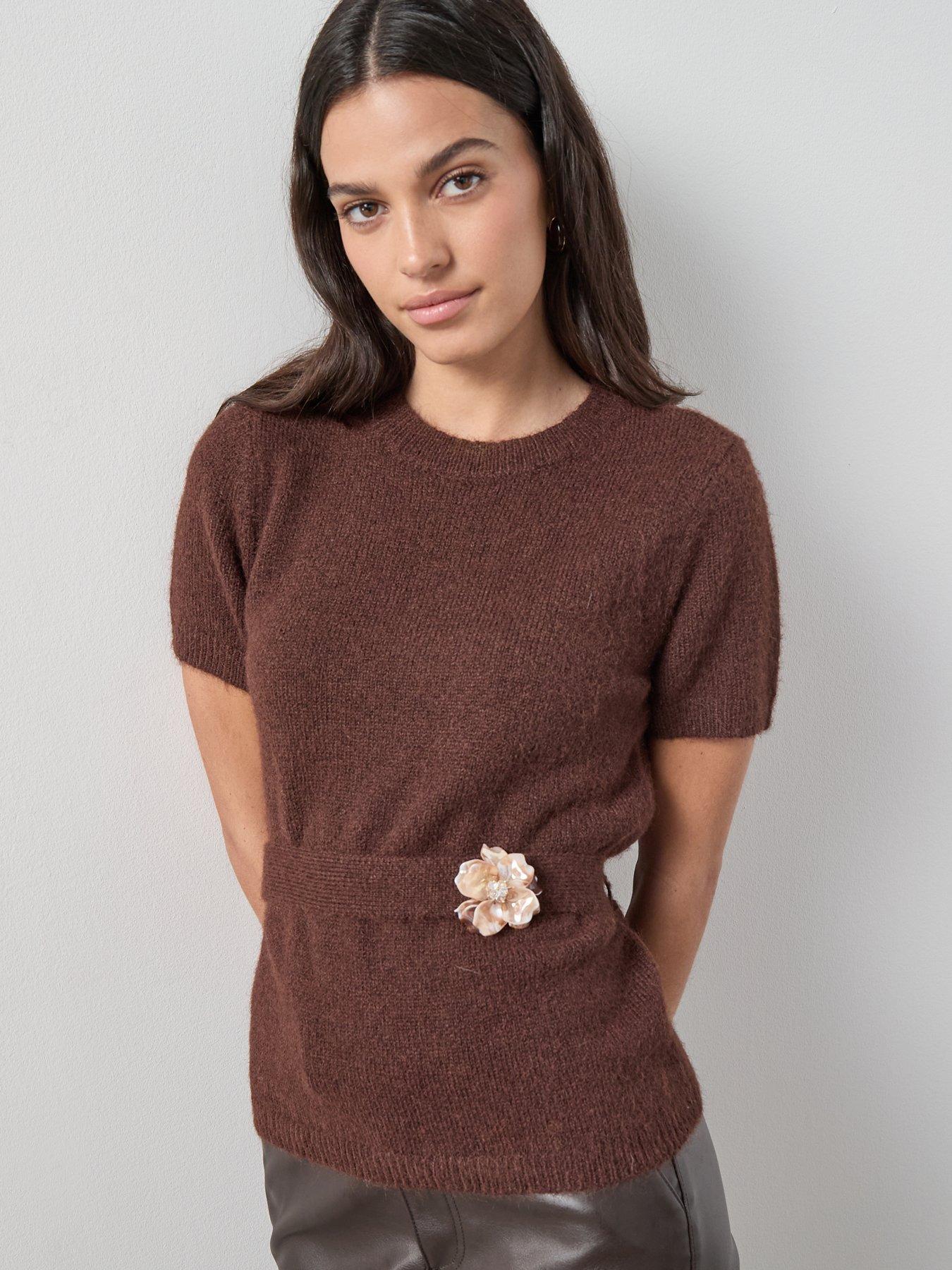 the-very-collection-crew-neck-belted-jumper-with-detachable-brooch-chocolatedetail