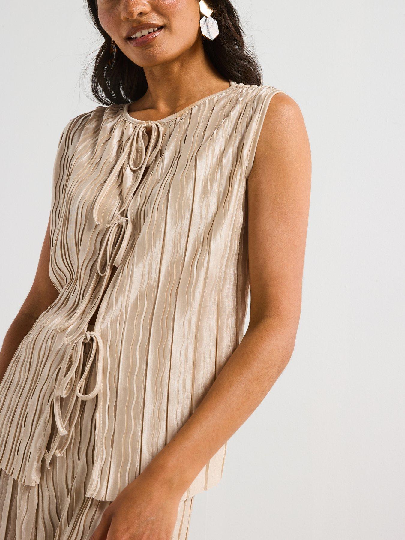 Image 4 of 5 of V by Very Tie Front Textured Top Co-Ord - Nude