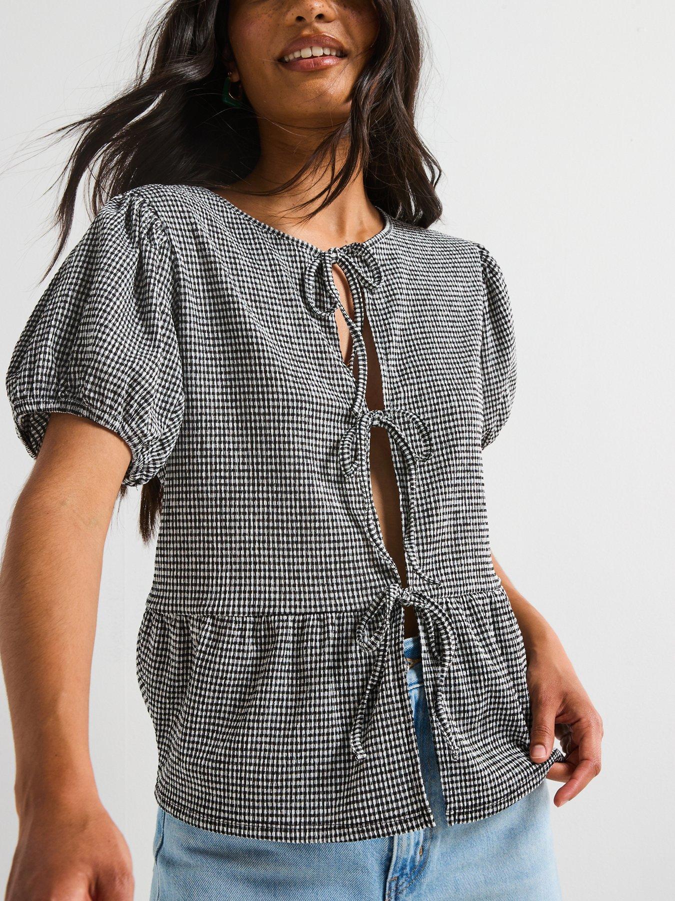 Image 5 of 6 of V by Very Puff Sleeve Tie Front Gingham Top - Black