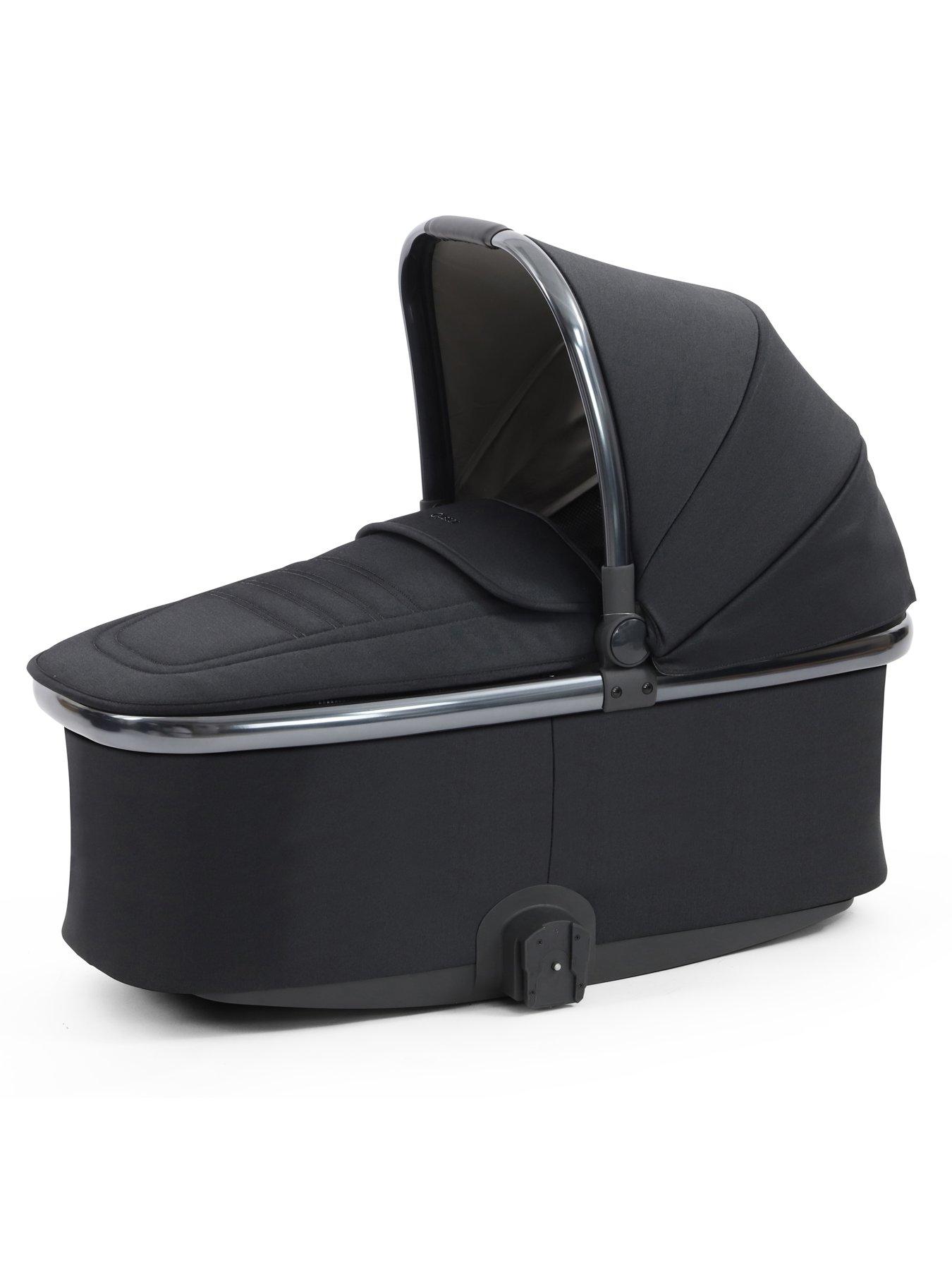 Image 2 of 6 of Oyster Oyster 4 Luxury Pushchair Bundle - Carbonite
