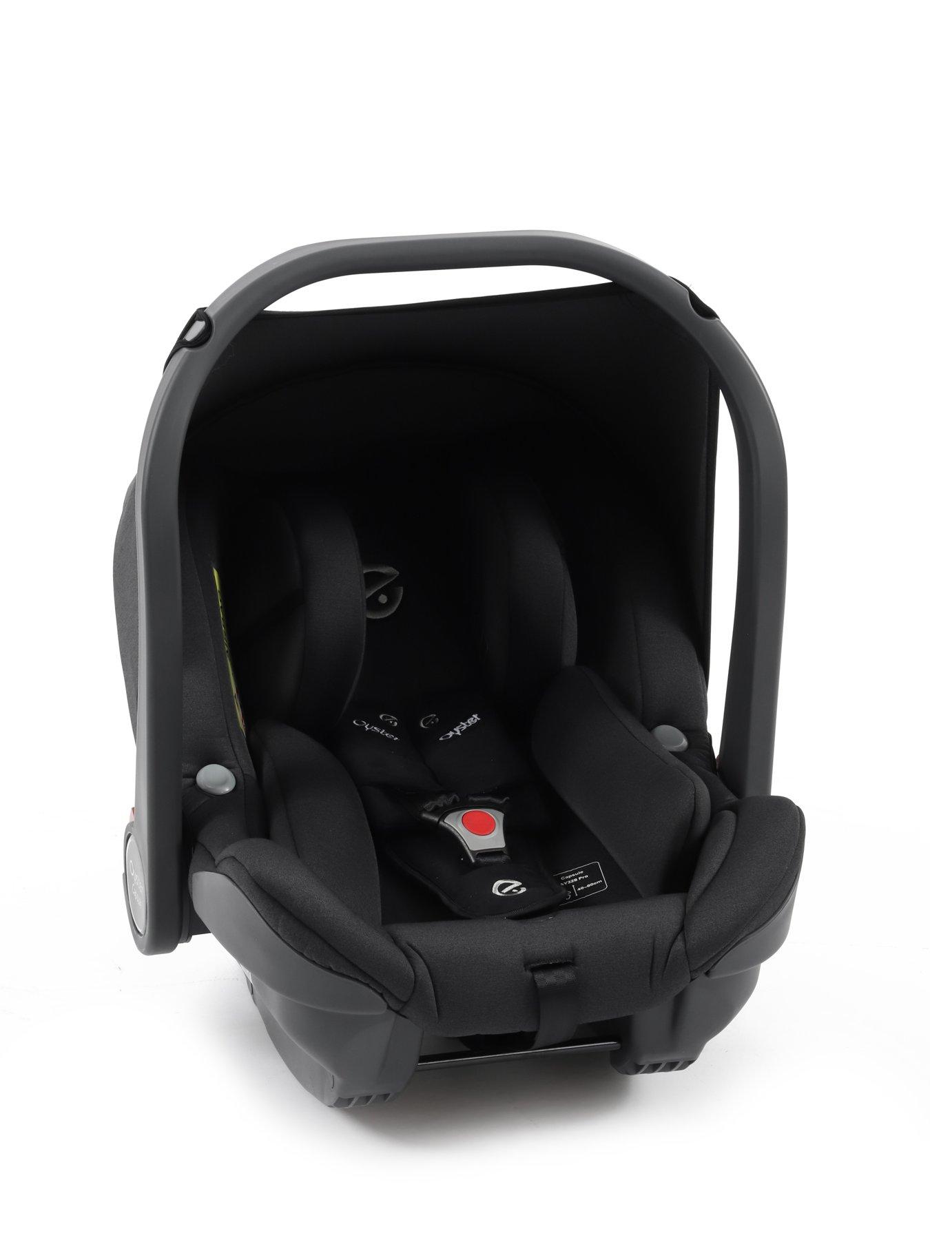 Image 4 of 6 of Oyster Oyster 4 Luxury Pushchair Bundle - Carbonite
