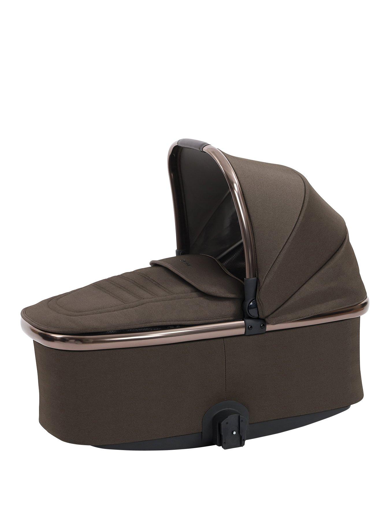 Image 3 of 6 of Oyster Oyster 4 Luxury Pushchair Bundle - Chocolate Velvet
