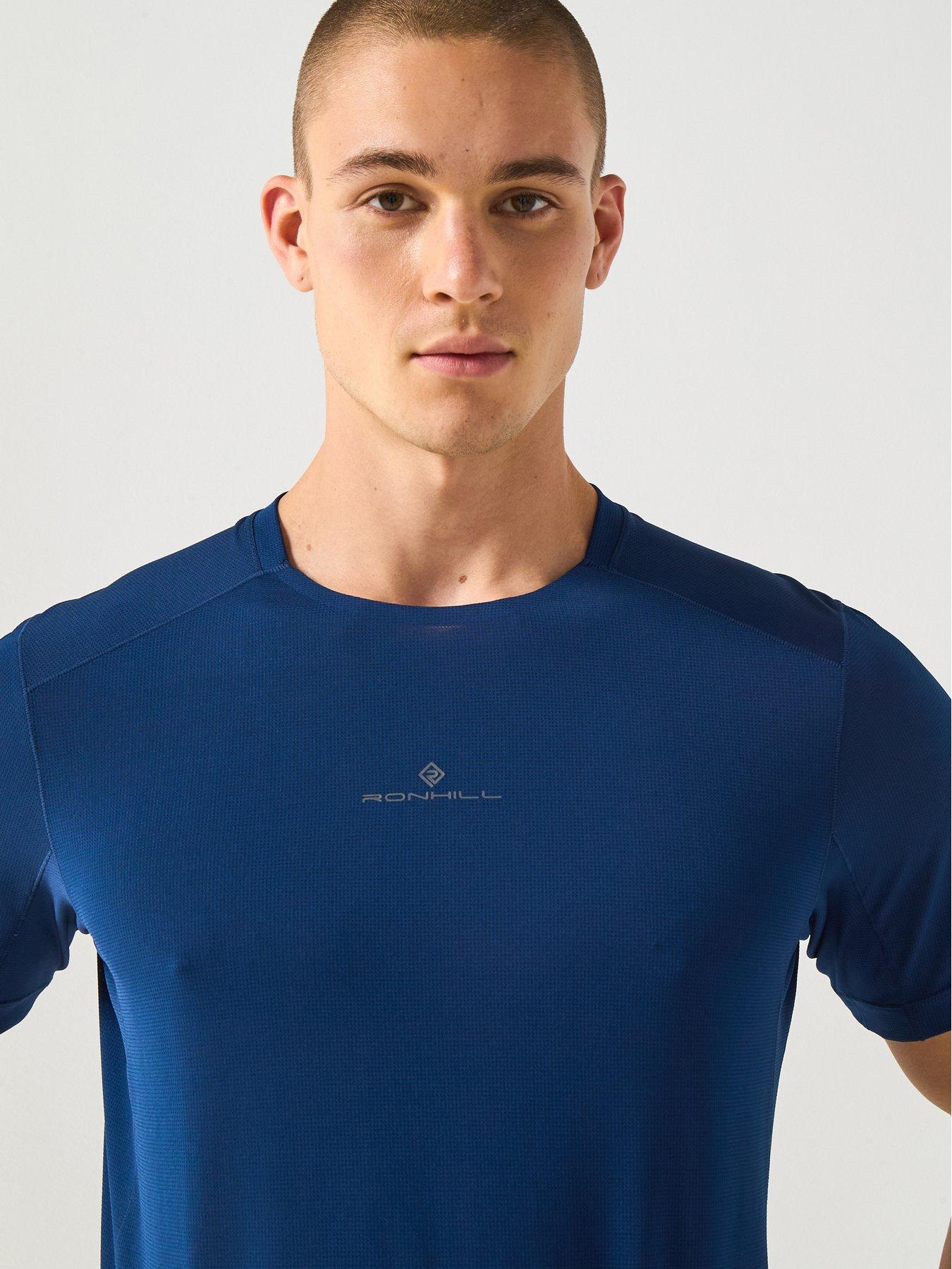 ronhill-mens-running-tech-short-sleeve-tee-navydetail
