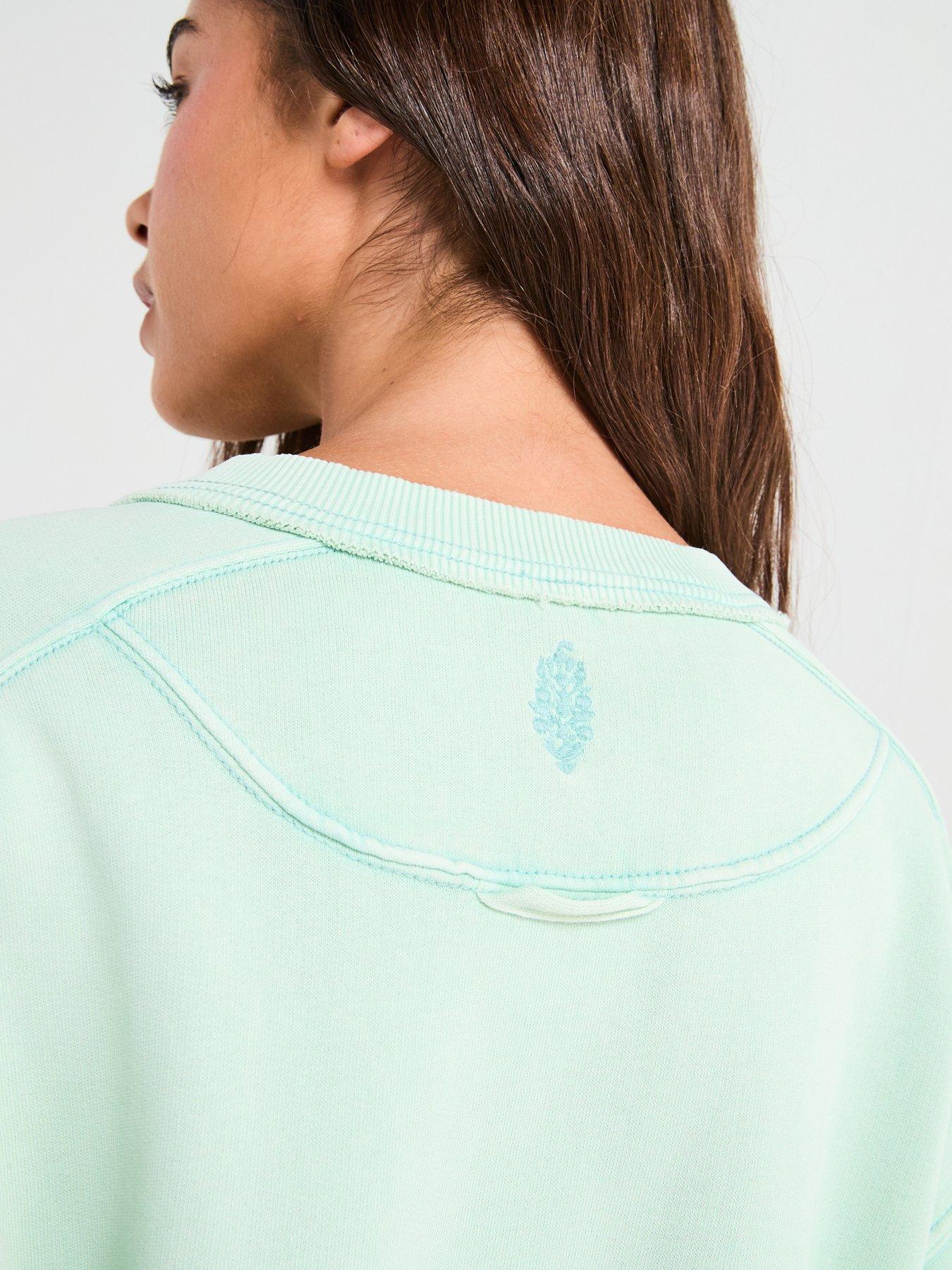 fp-movement-womens-training-intercept-pullover-blueoutfit