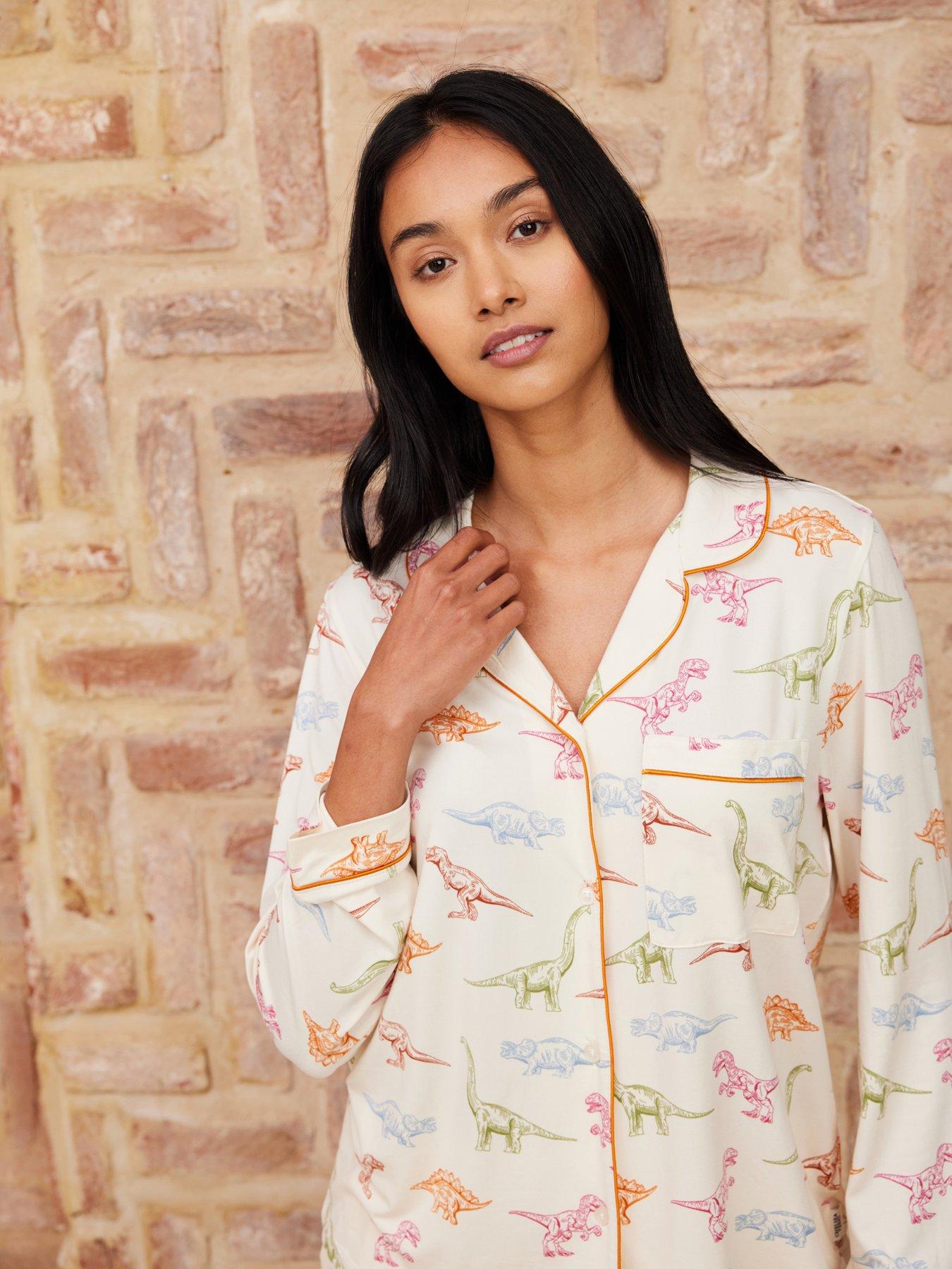 chelsea-peers-dinosaur-print-long-pyjama-setback