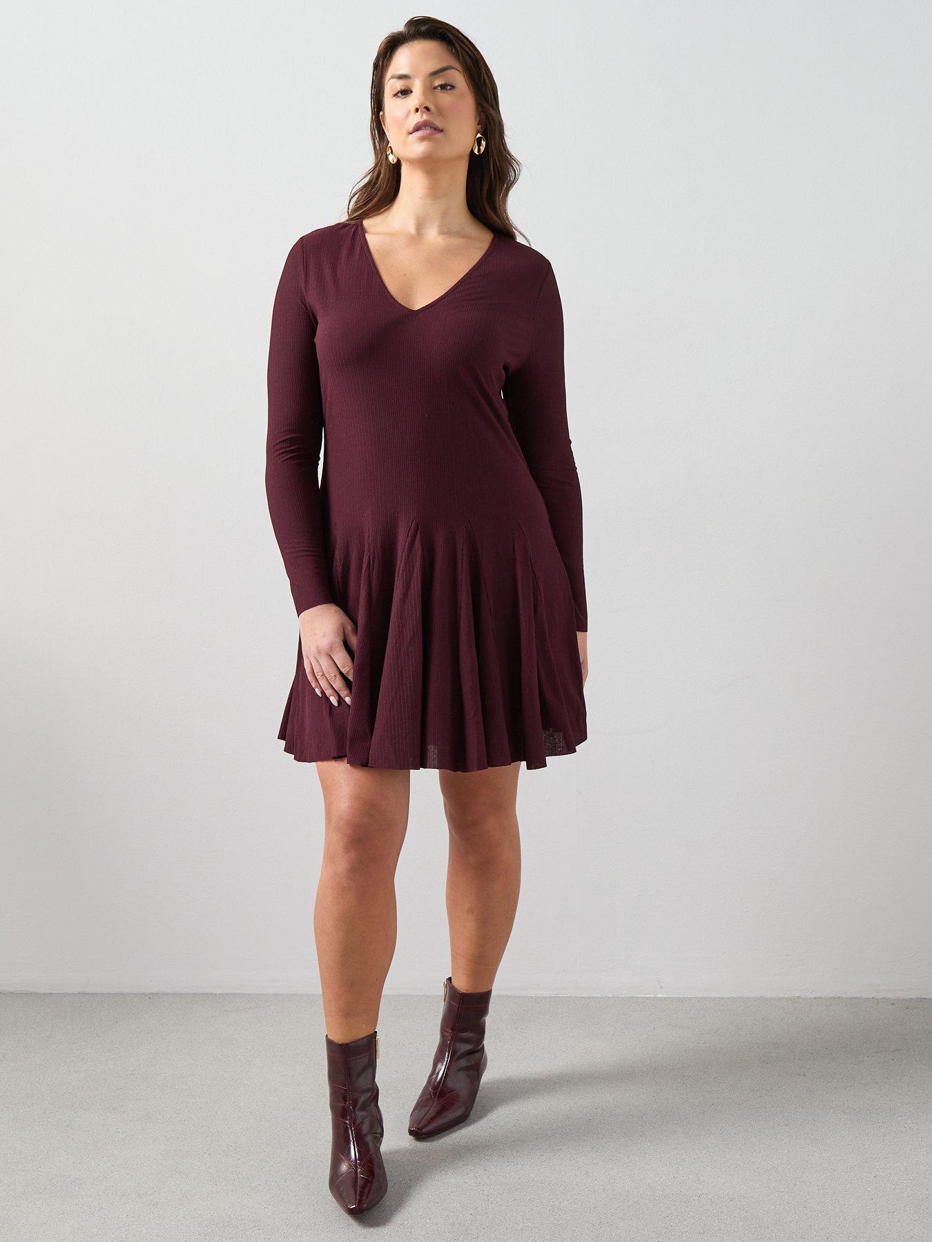 the-very-collection-curve-fit-amp-flare-mini-dress-burgundyback