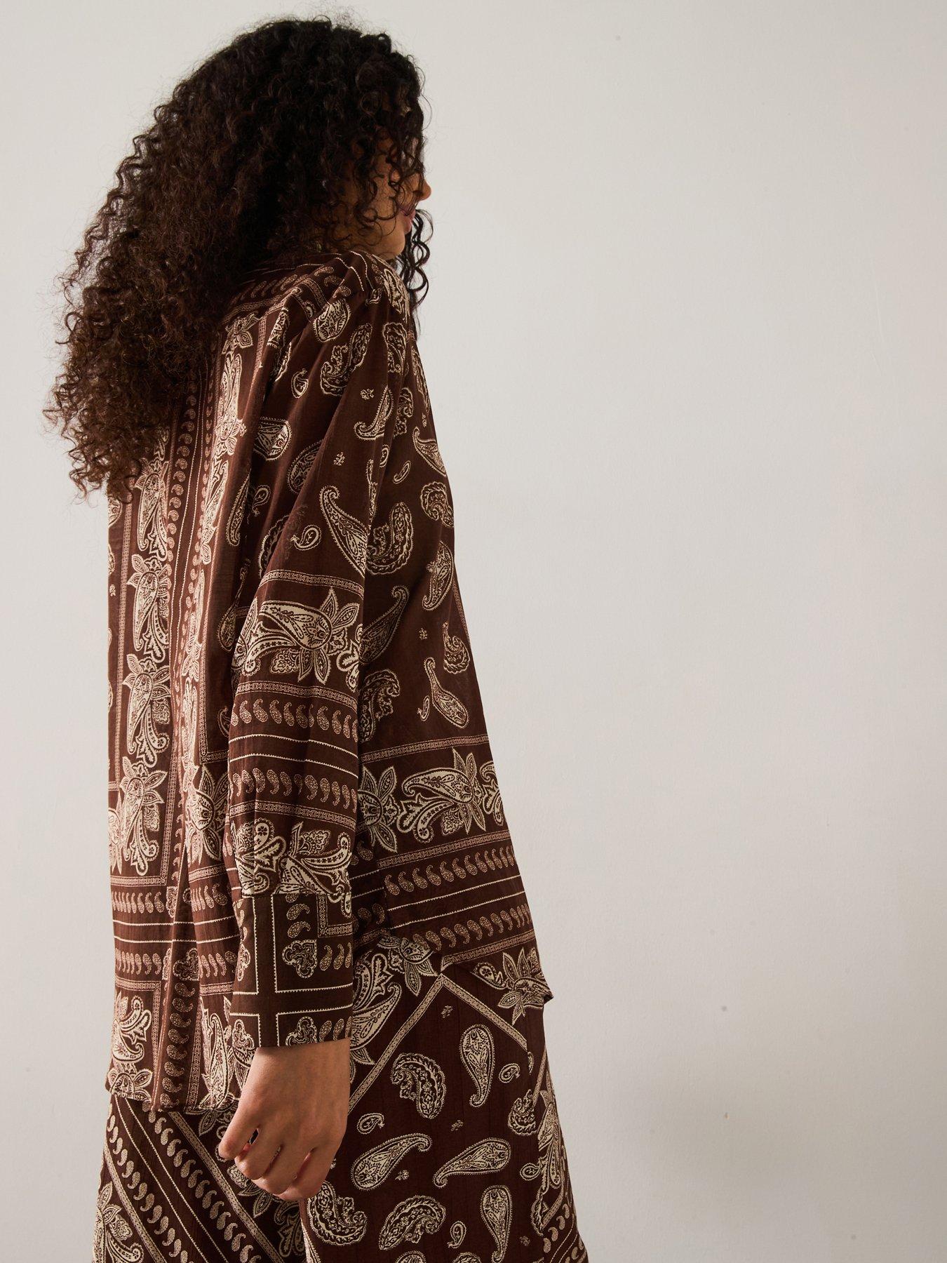 mango-regular-paisley-shirt-browndetail