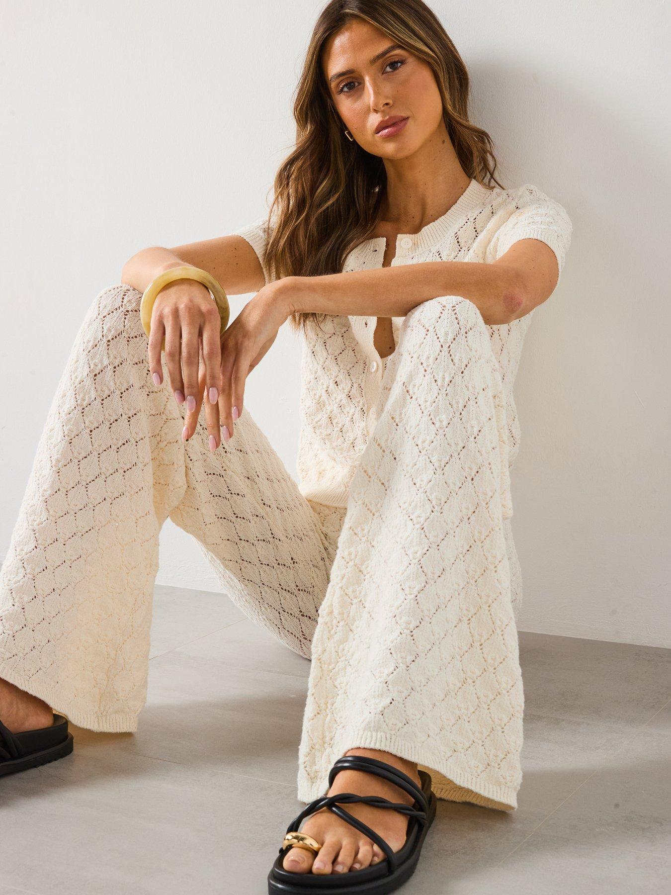 mango-straight-fit-openwork-knitted-trousers-creamoutfit