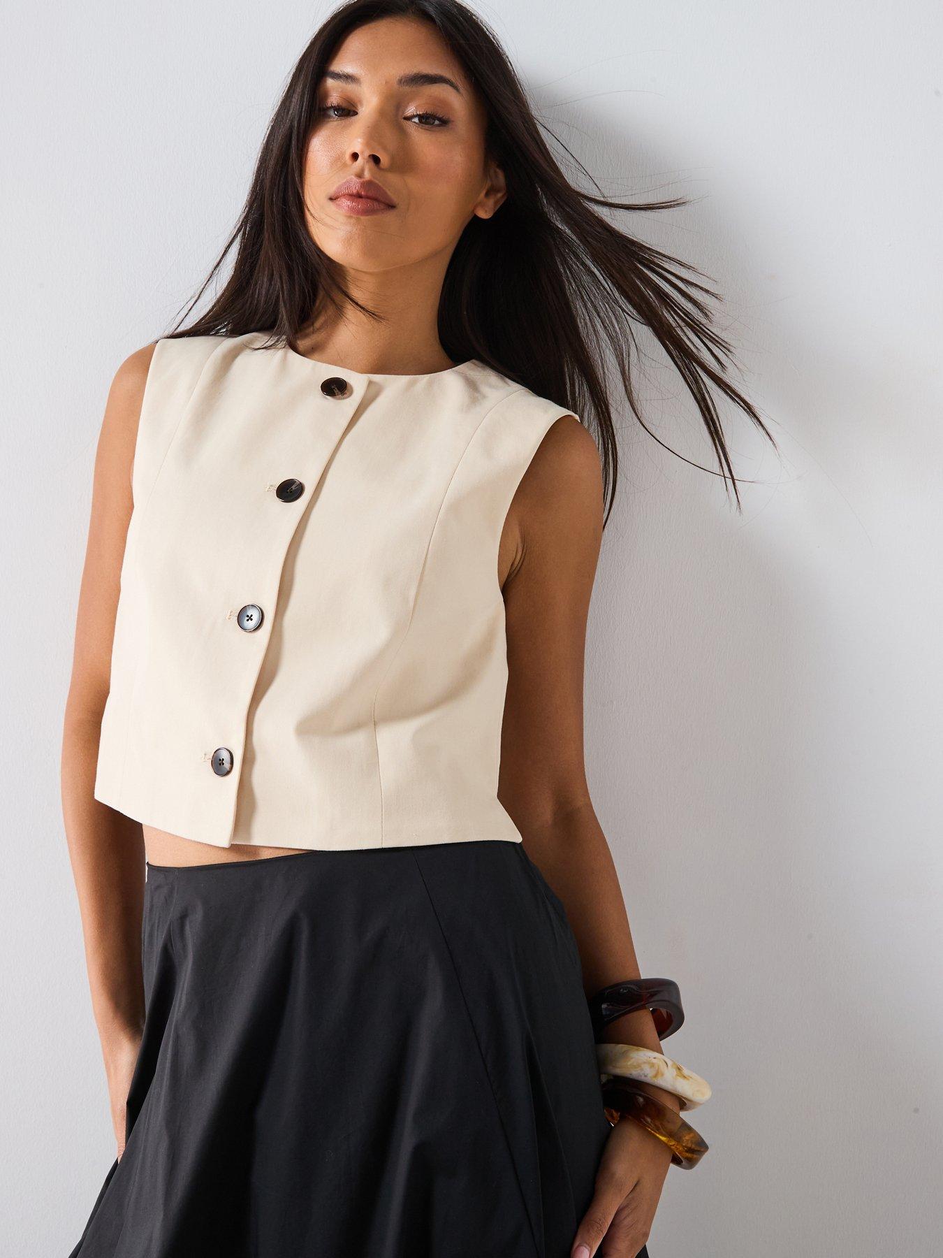 mango-cotton-crop-top-with-buttons-creamfront