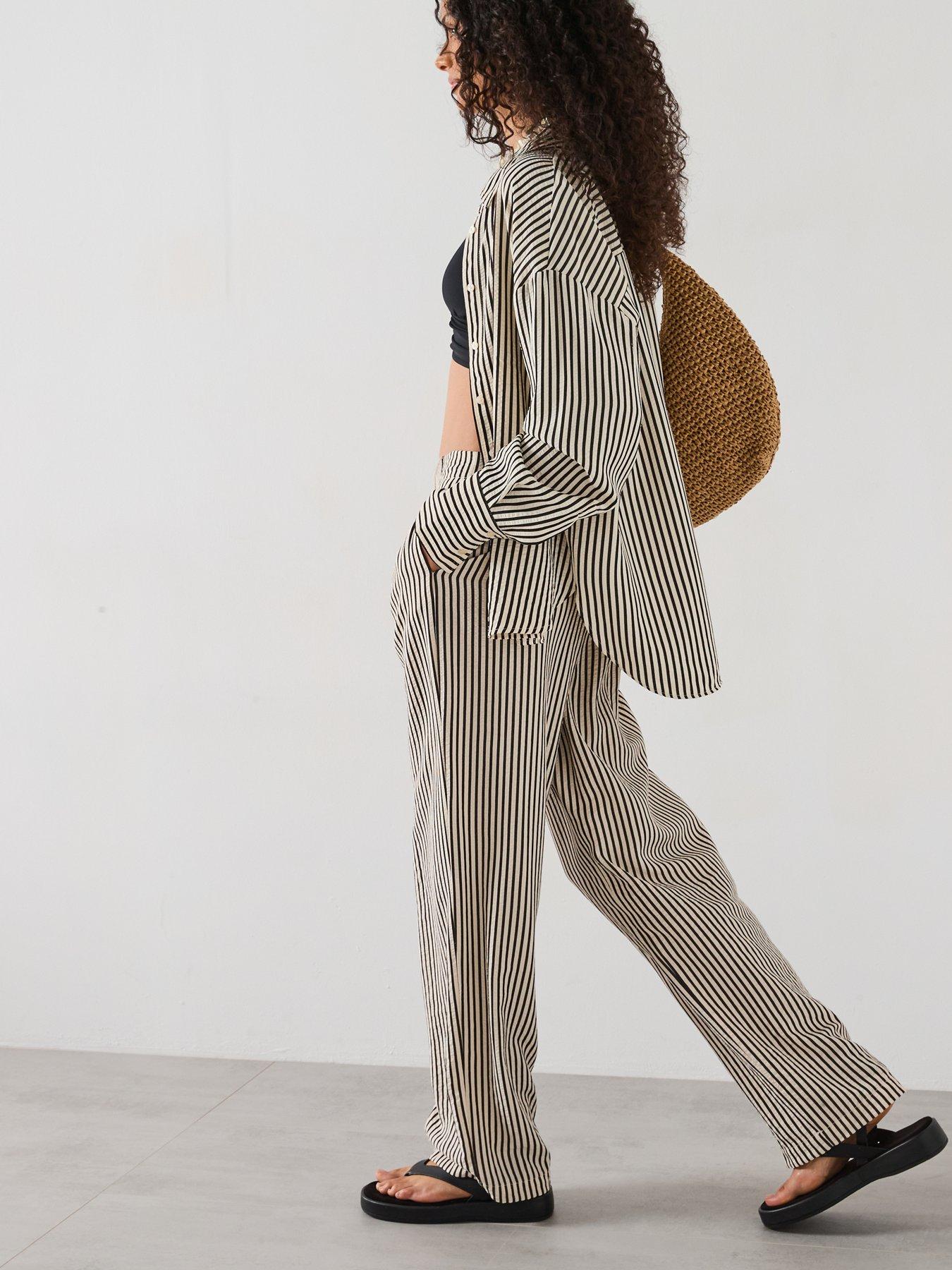 mango-texture-striped-trousers-creamoutfit
