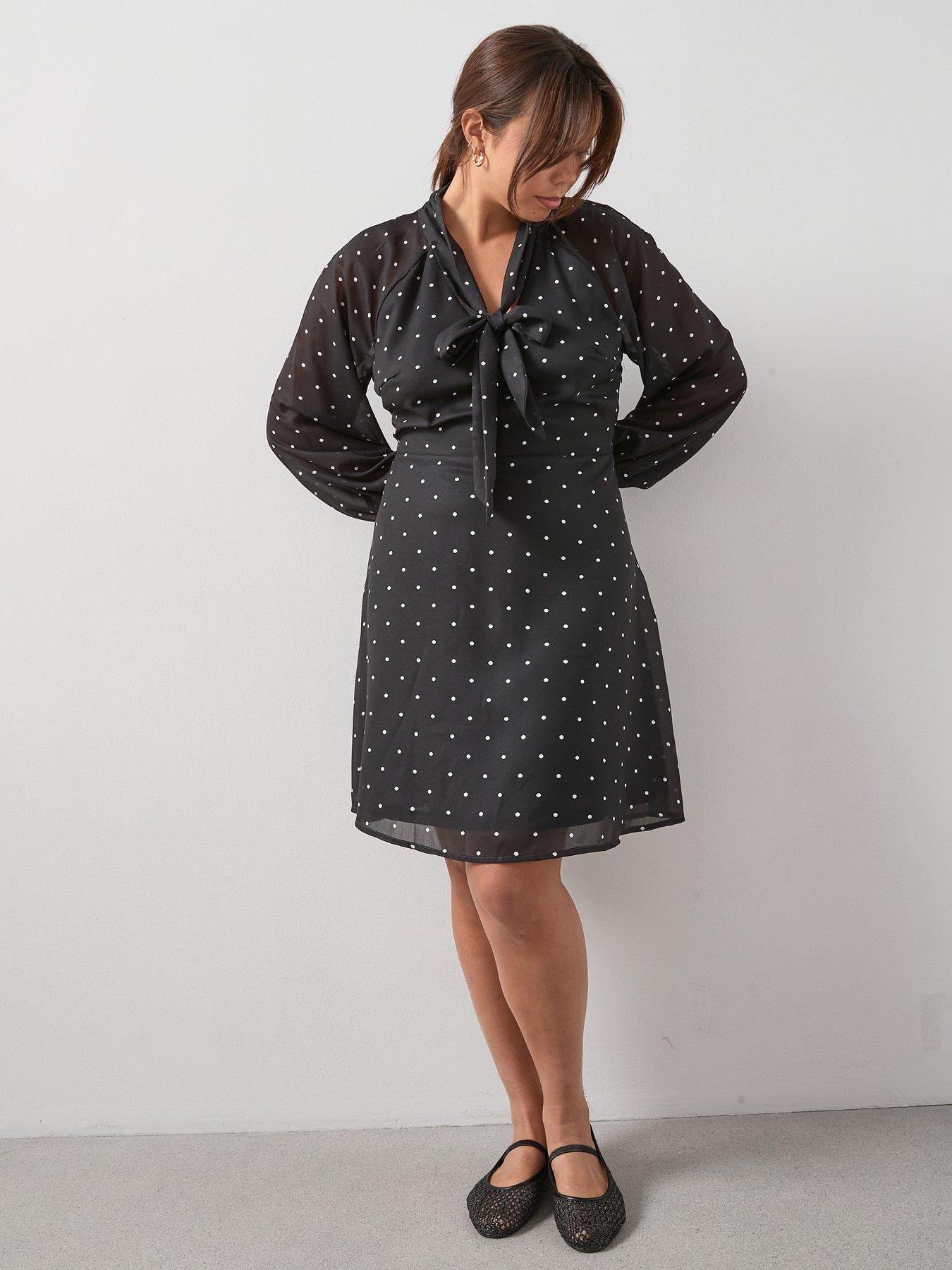 the-very-collection-curve-tie-neck-mini-dress-print