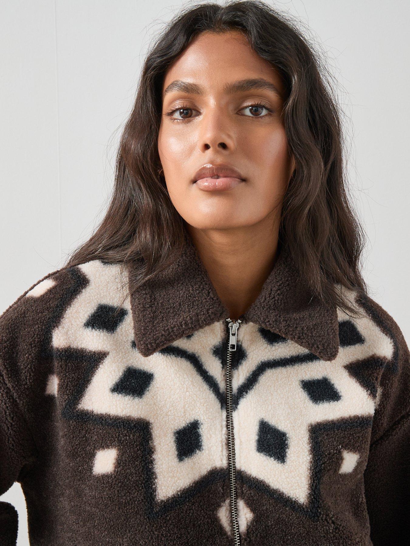 the-very-collection-zip-up-borg-jacket-brownoutfit