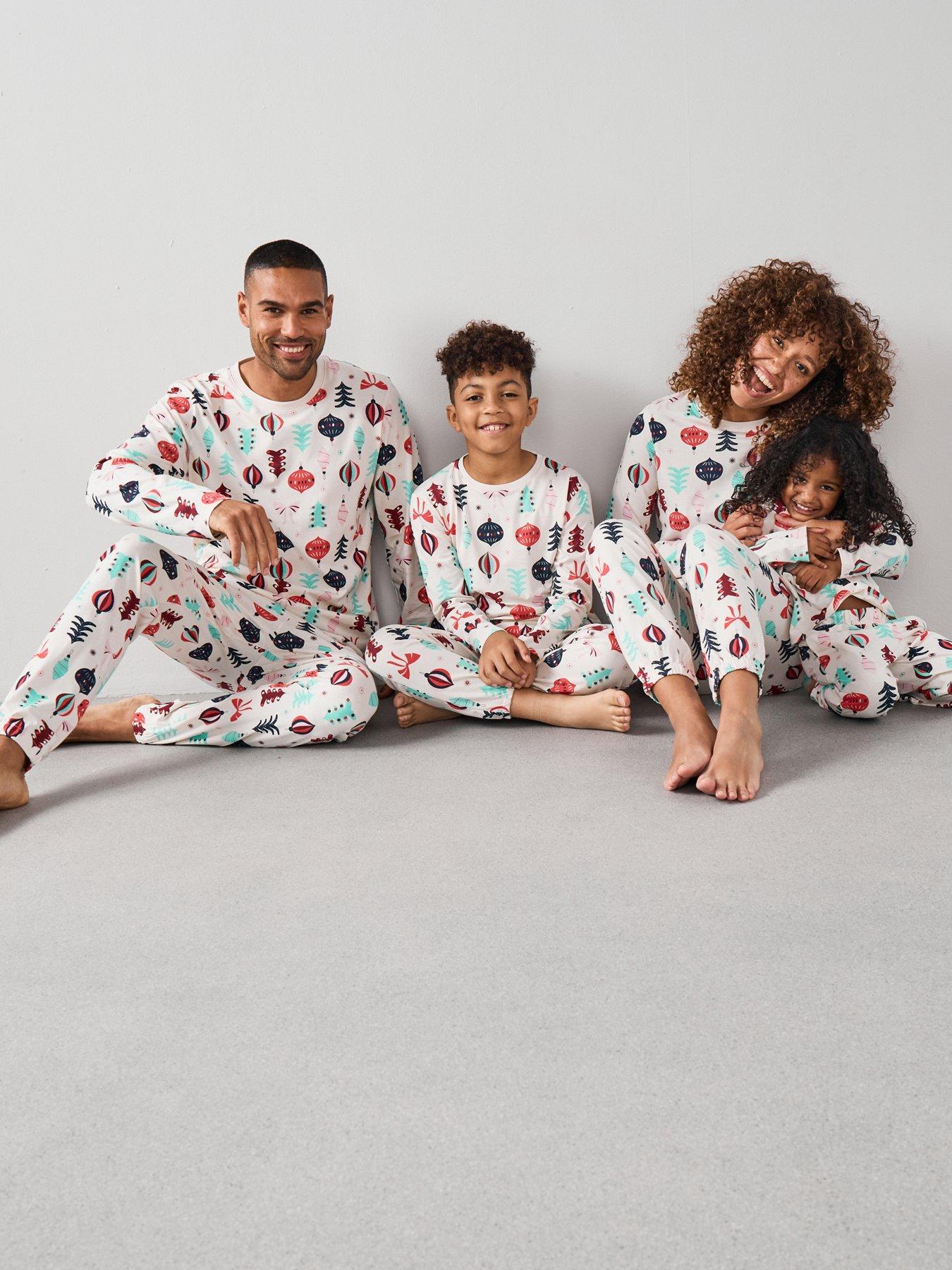 The Very Collection Mens Family Christmas Pj Decoration Long Sleeve T-shirt With Jogger Set - Multi