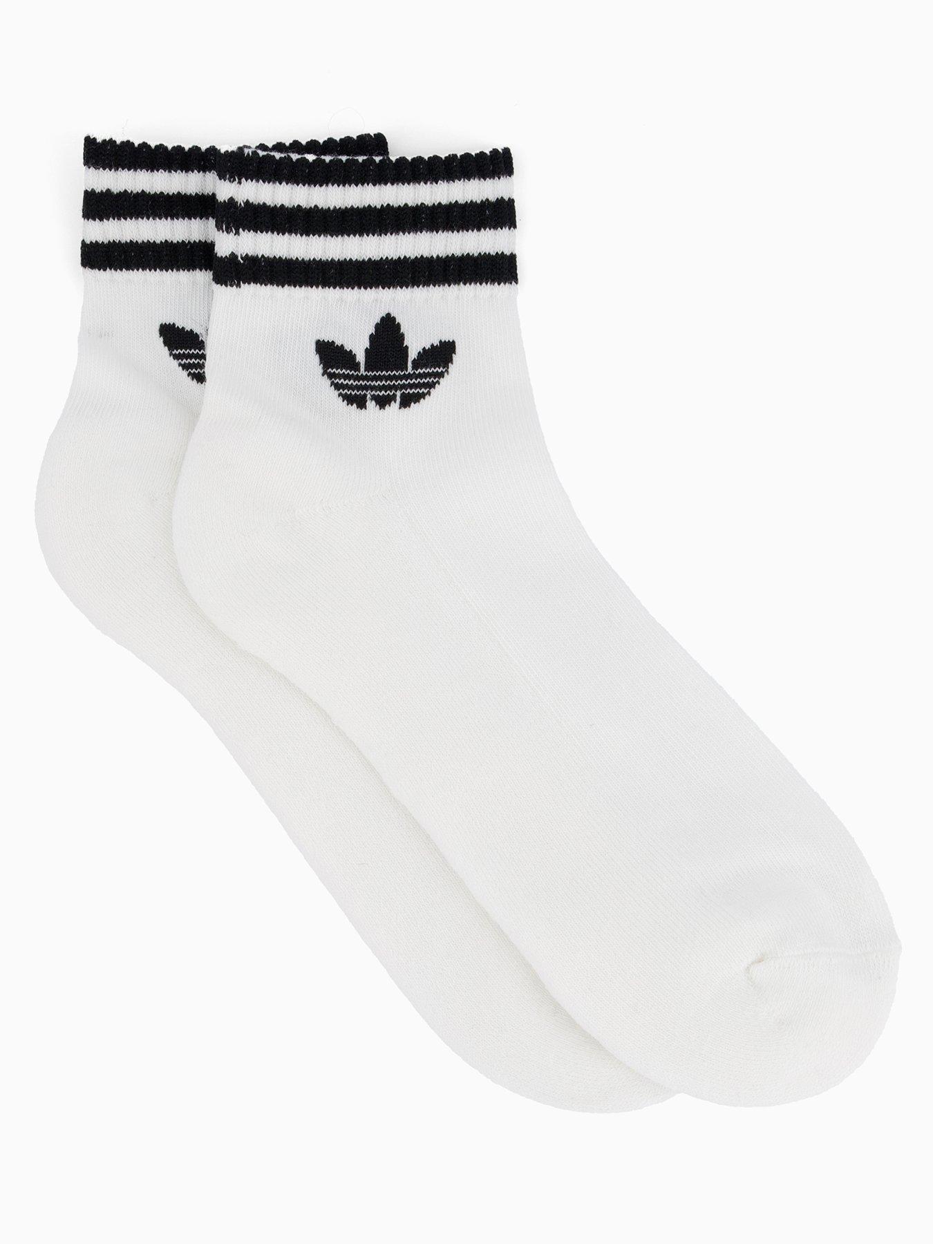 Image 2 of 3 of adidas Originals Women's 3 Stripe Ankle Socks 3 Pack - White