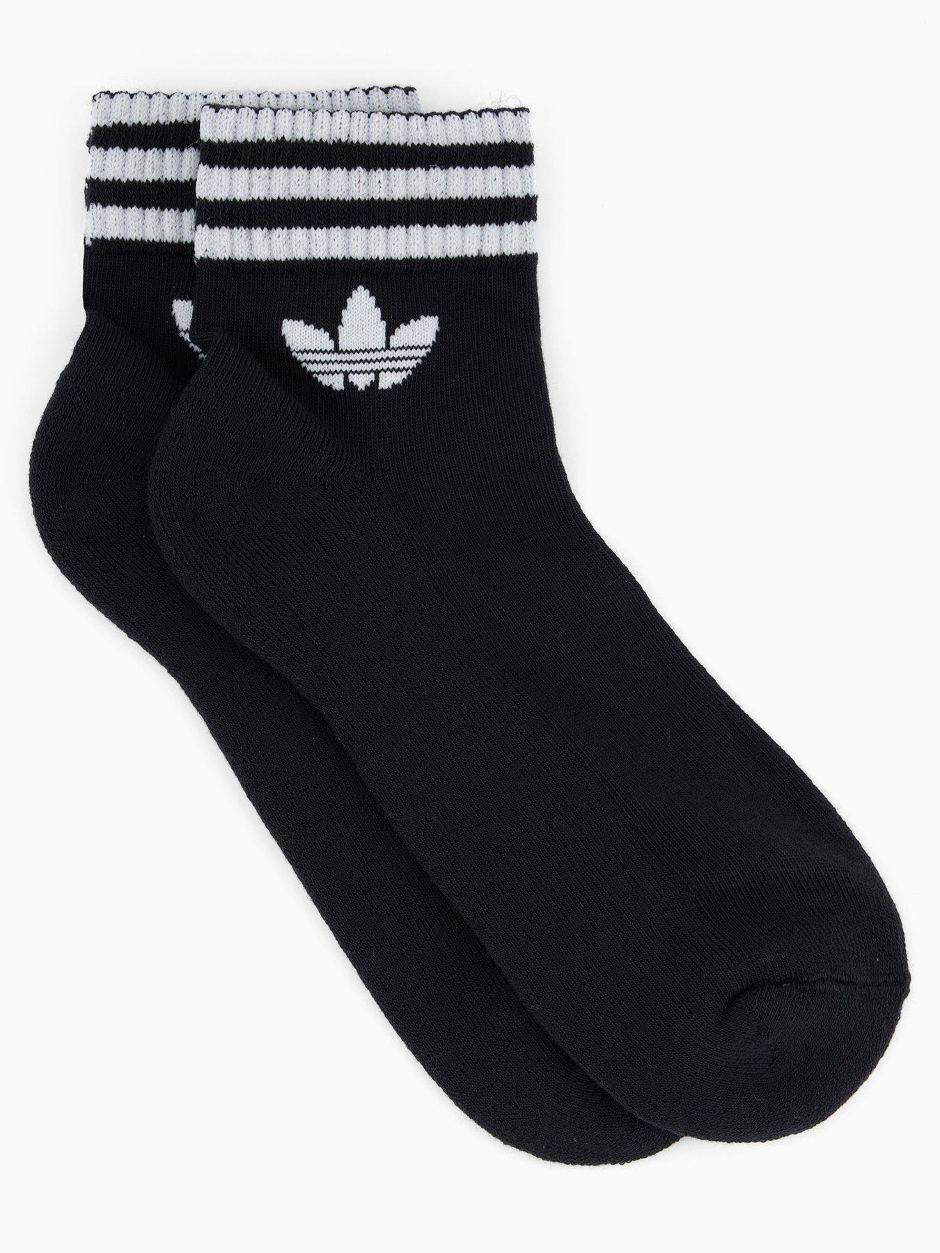 Image 2 of 3 of adidas Originals Women's 3 Stripe Ankle Socks 3 Pack - Black