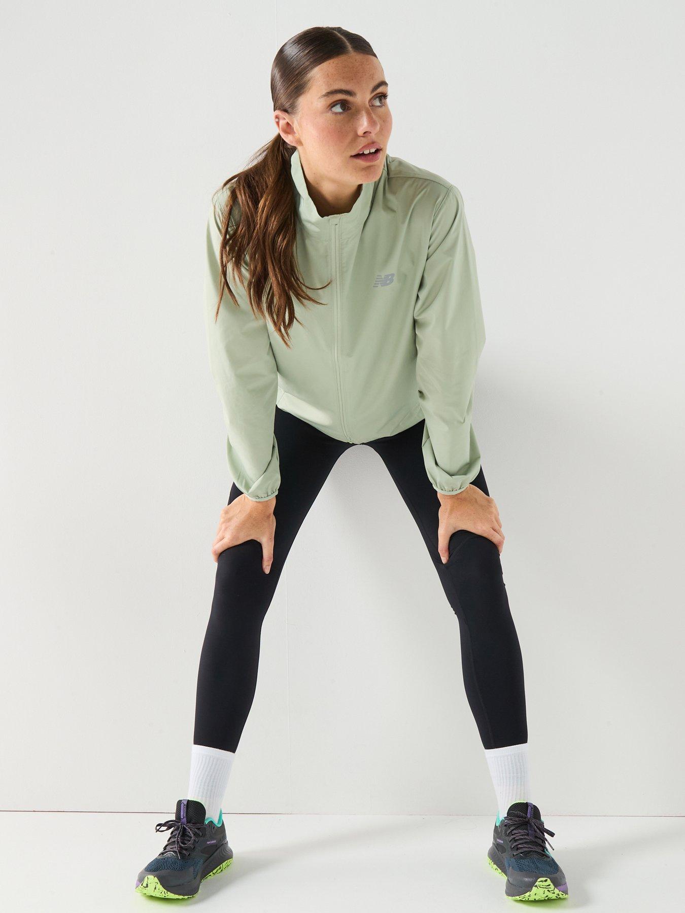 new-balance-womens-running-essential-jacket-greenback