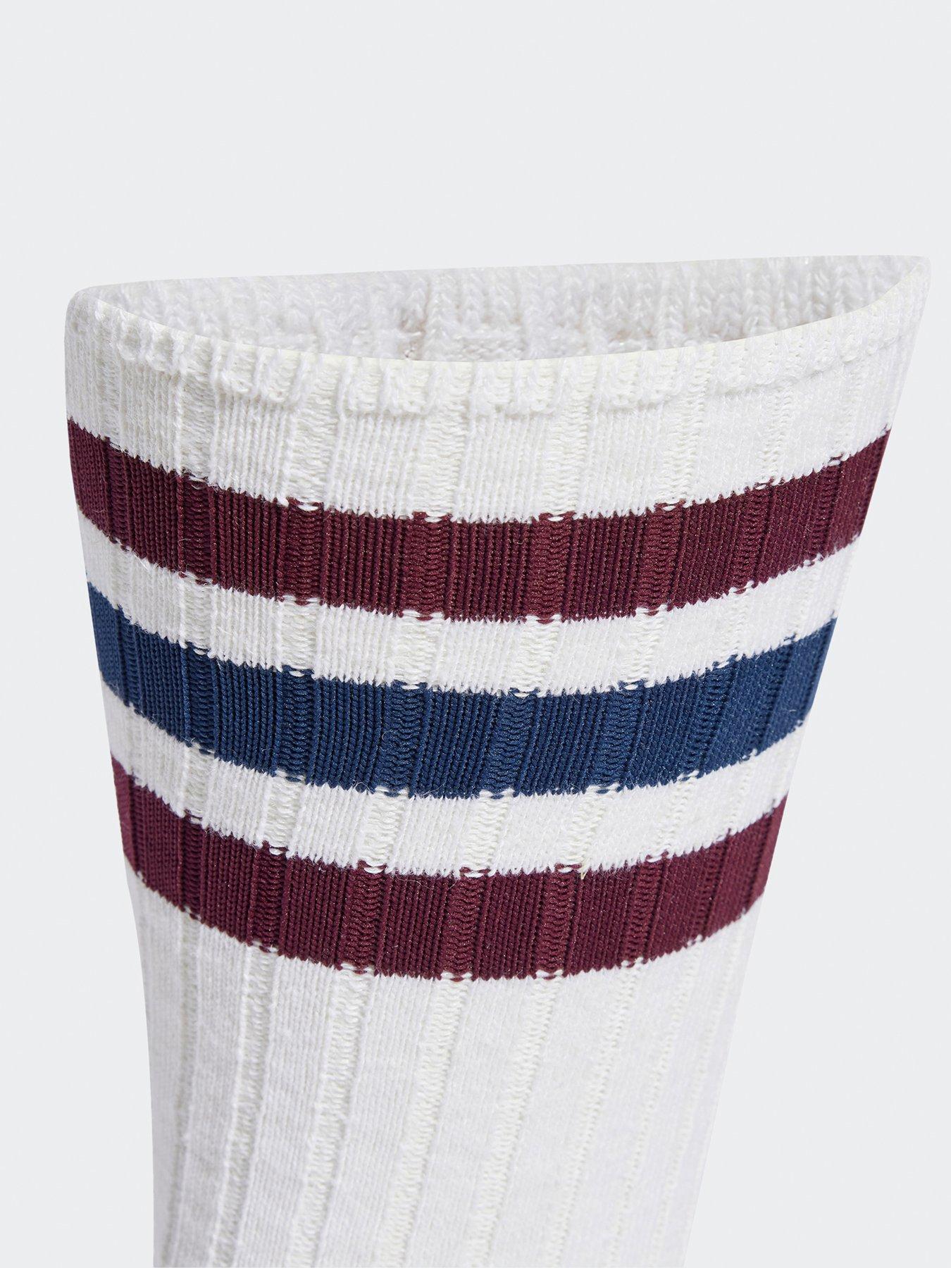 Image 3 of 4 of adidas Originals Unisex 3 Stripe Crew Socks 2 Pack - White