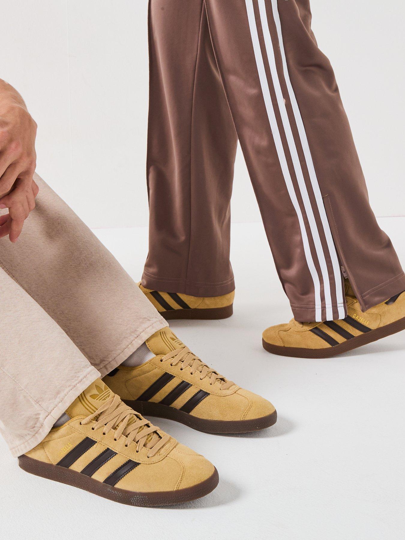 adidas-originals-unisex-gazelle-trainers-beige