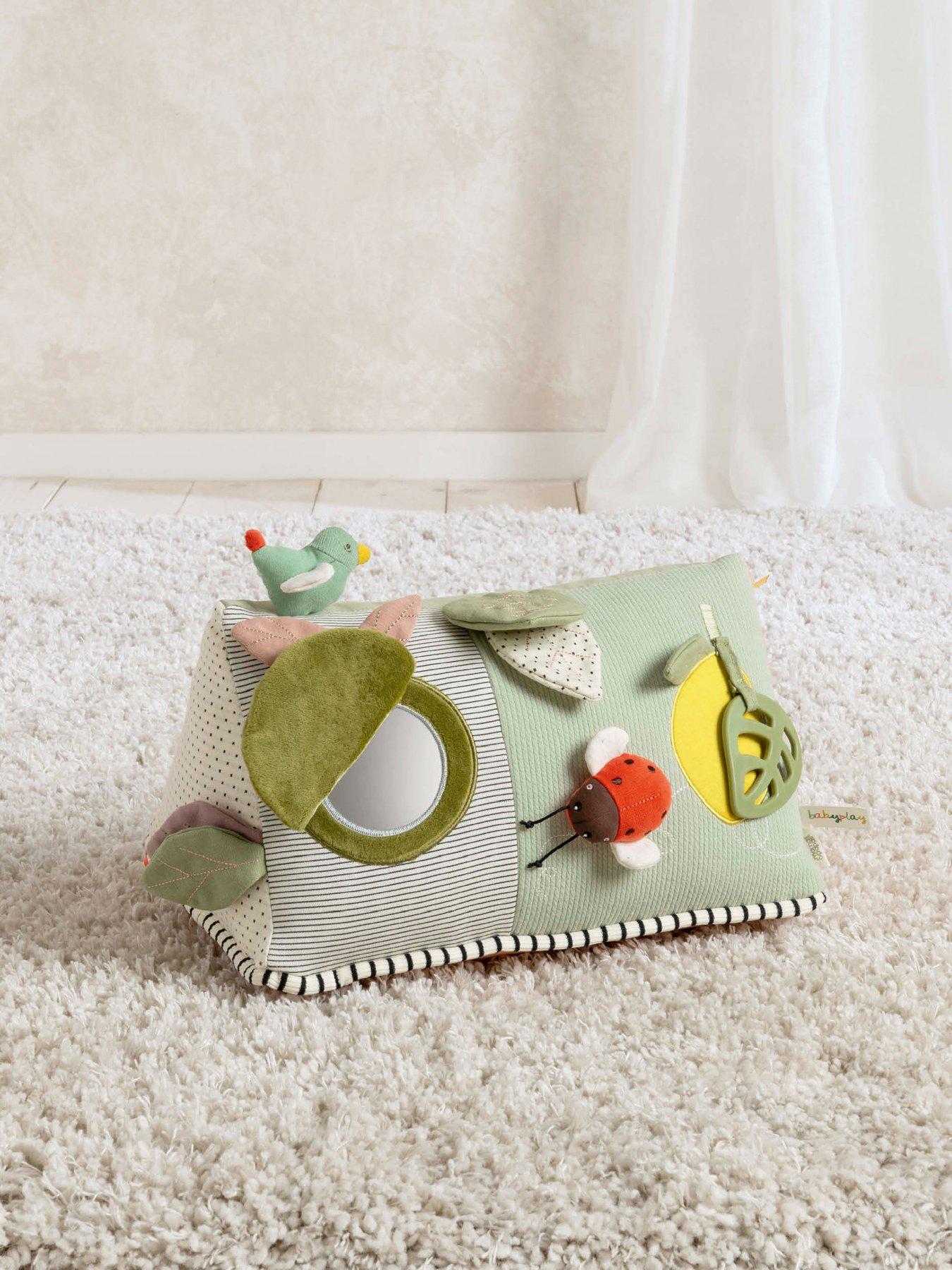 mamas-papas-born-to-be-wild-activity-triangle